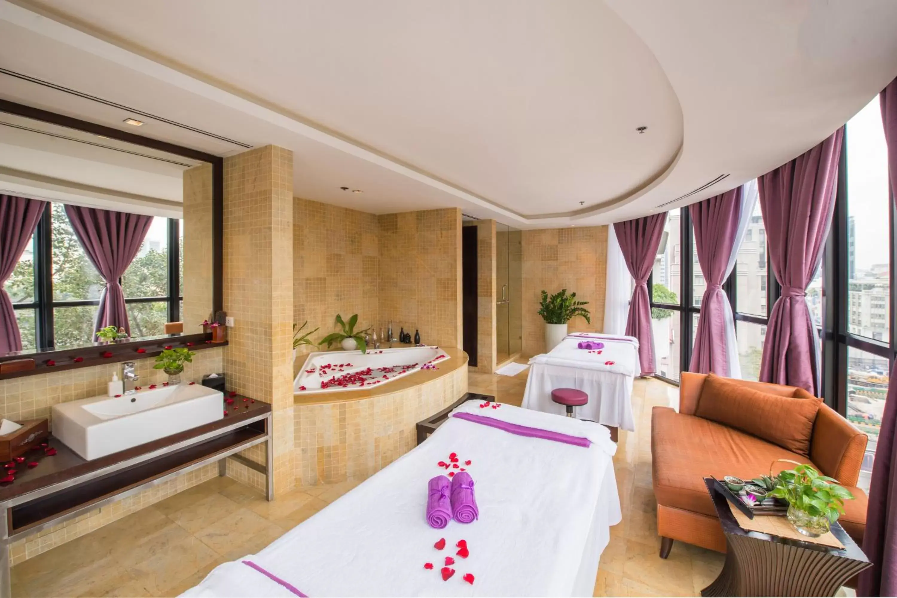 Spa and wellness centre/facilities in Caravelle Saigon