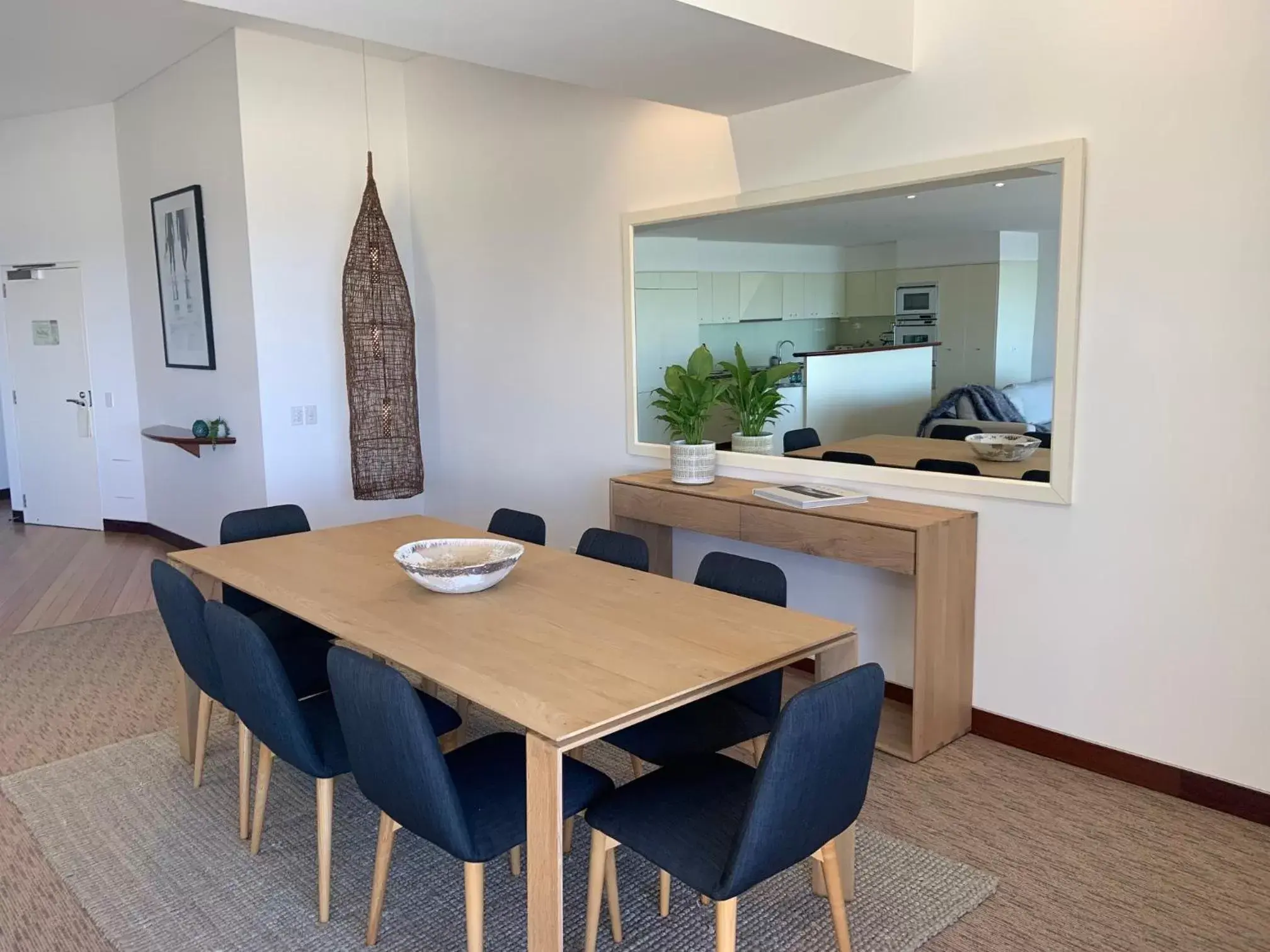 Dining Area in Beach Suites