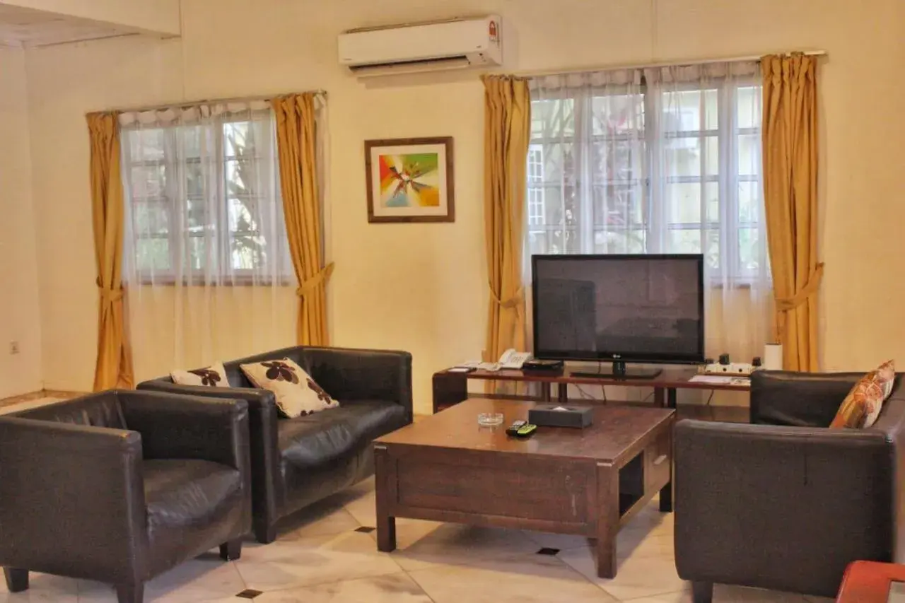 Living room, Seating Area in Tiara Labuan Hotel