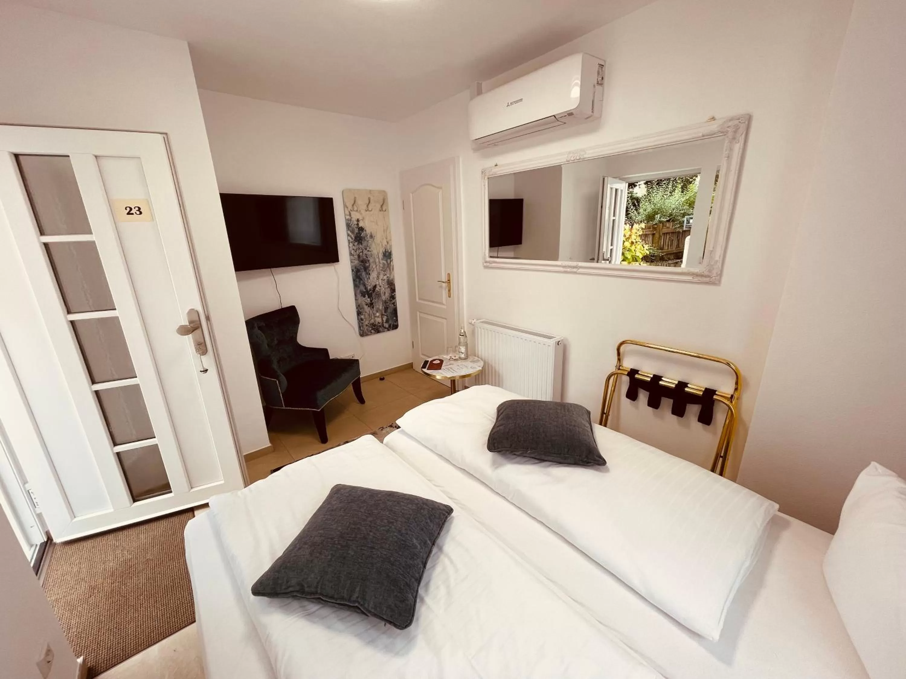 Photo of the whole room, Bed in Villa Antonia