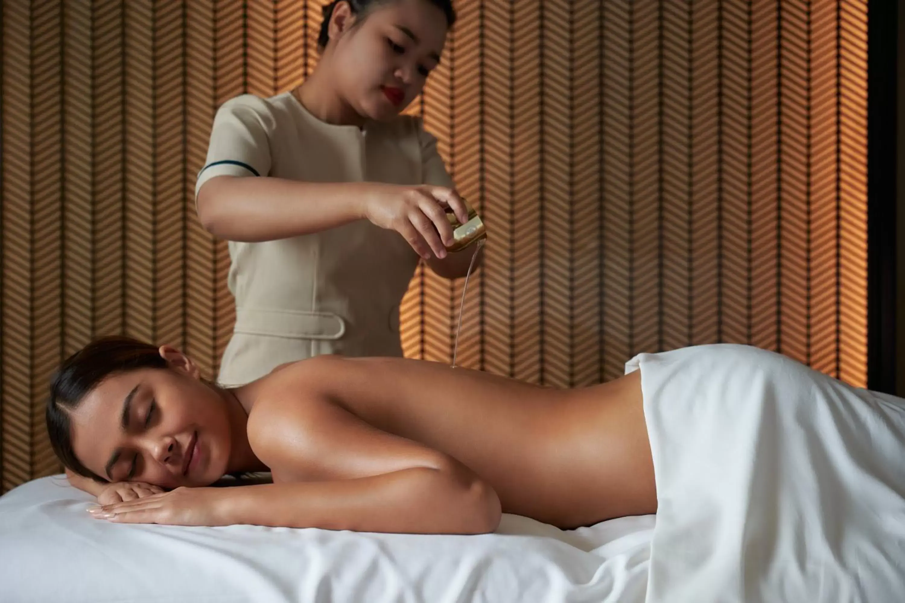 Massage in VIE Hotel Bangkok, MGallery