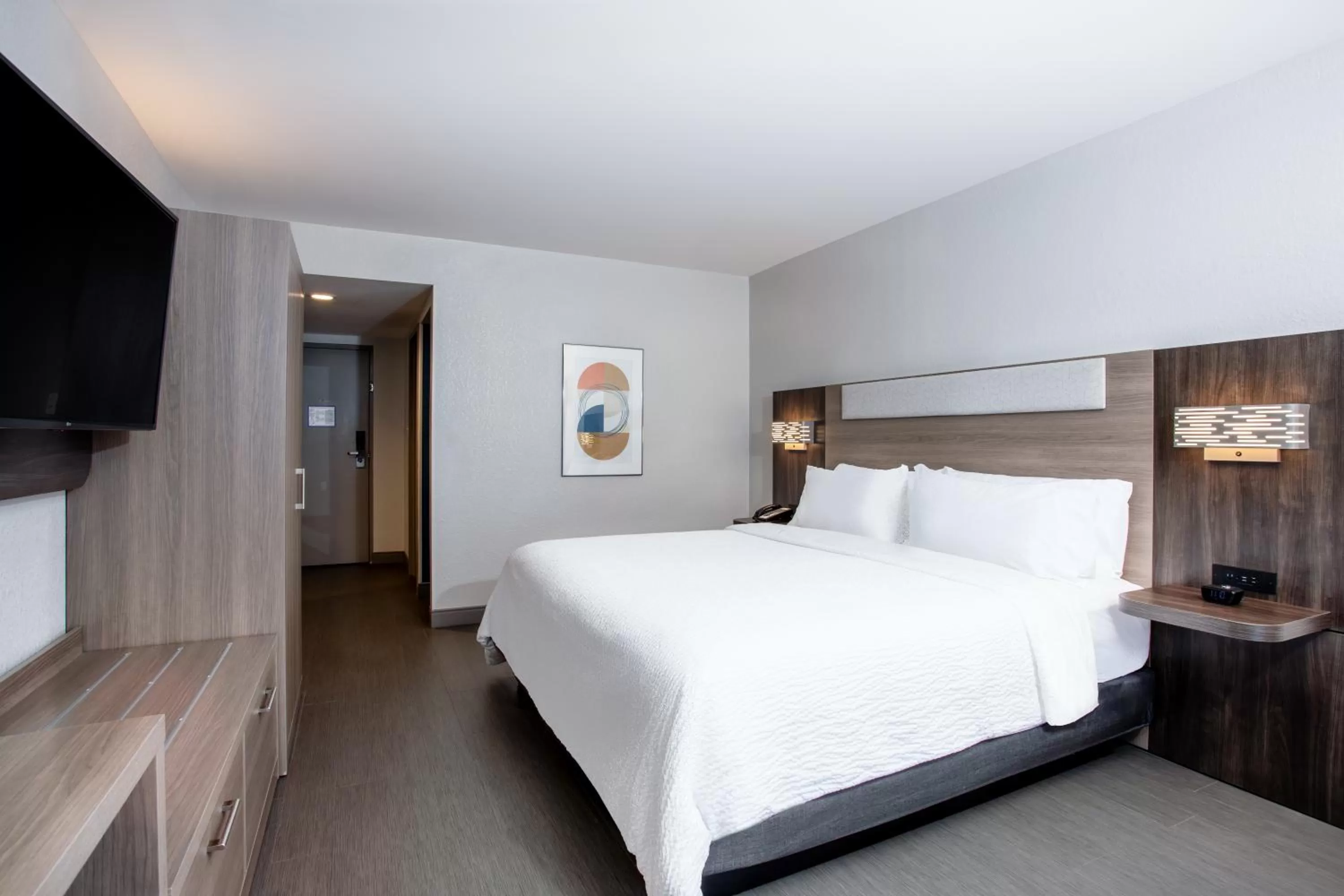 Bed in Holiday Inn Express Hotel Clearwater East - ICOT Center by IHG