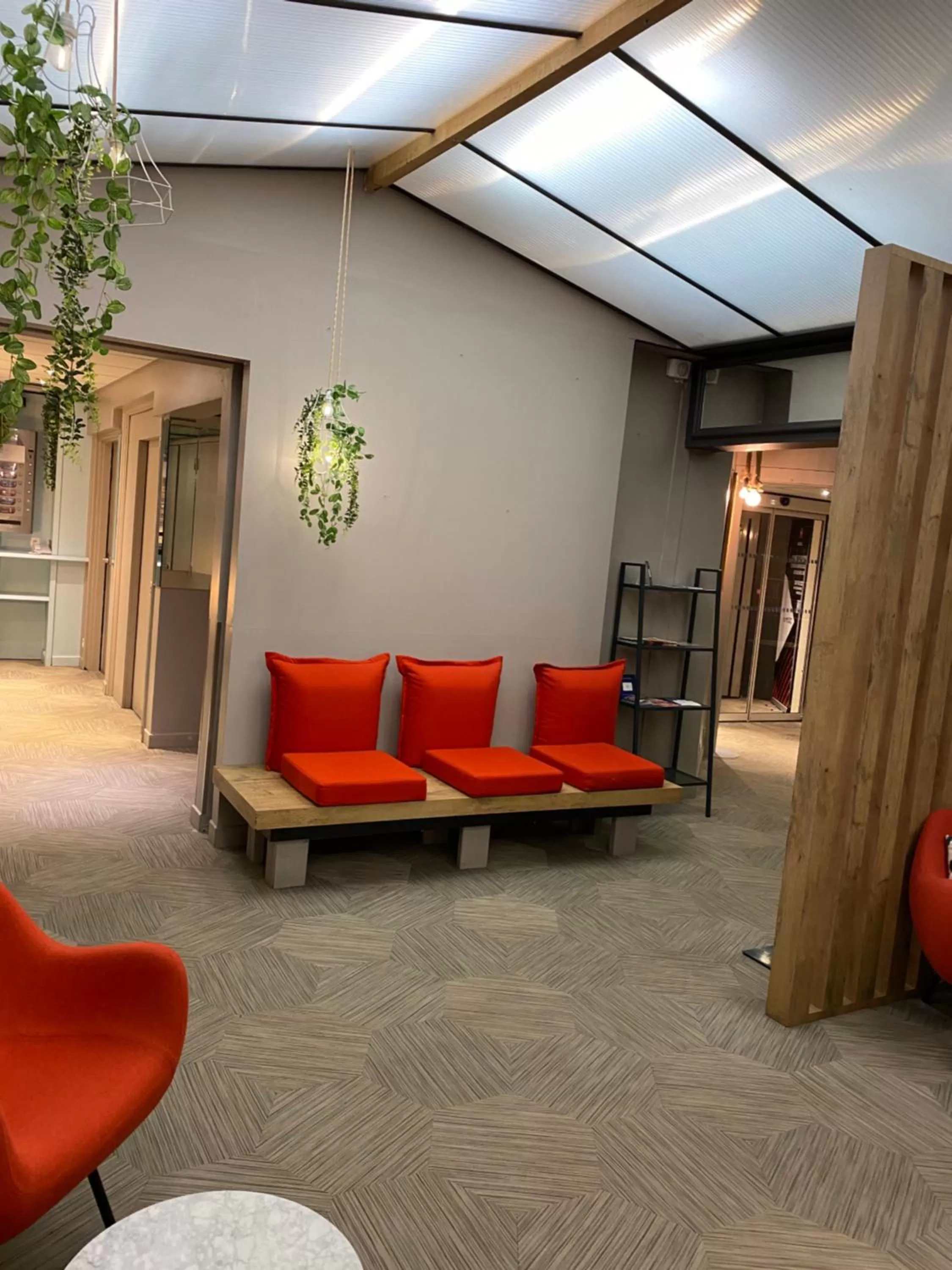 Property building in Ibis Saint Étienne - La Terrasse