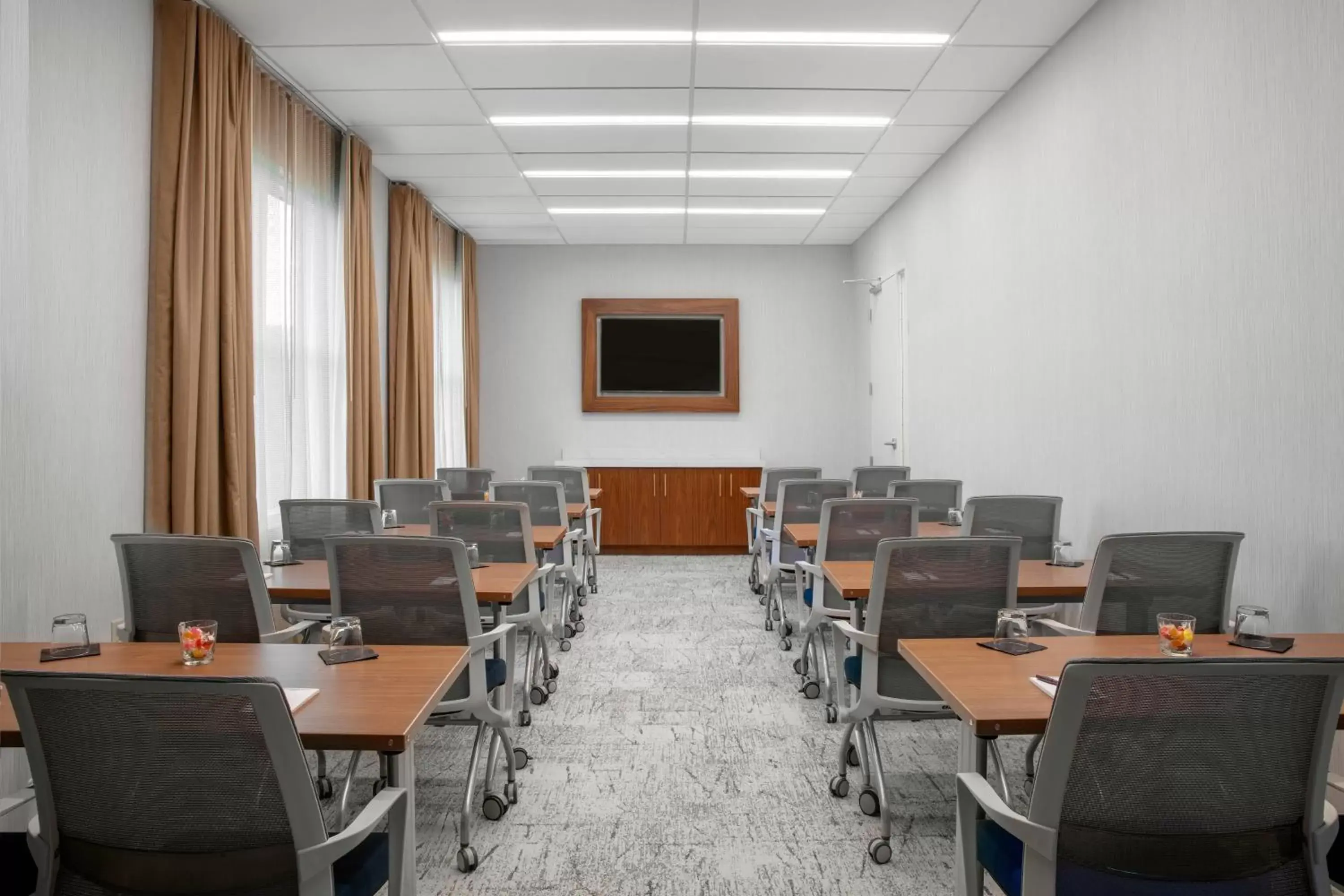 Meeting/conference room in Residence Inn by Marriott Norwalk