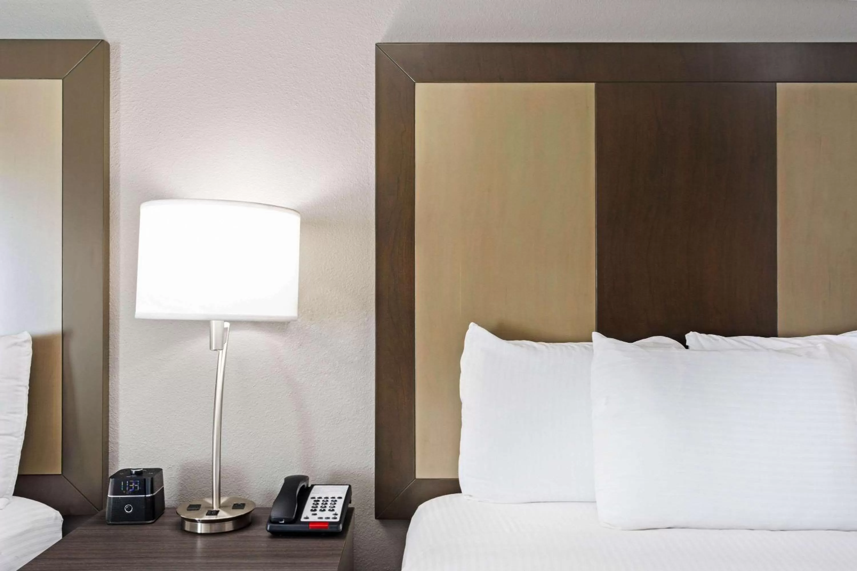 Photo of the whole room, Bed in La Quinta by Wyndham Sweetwater East