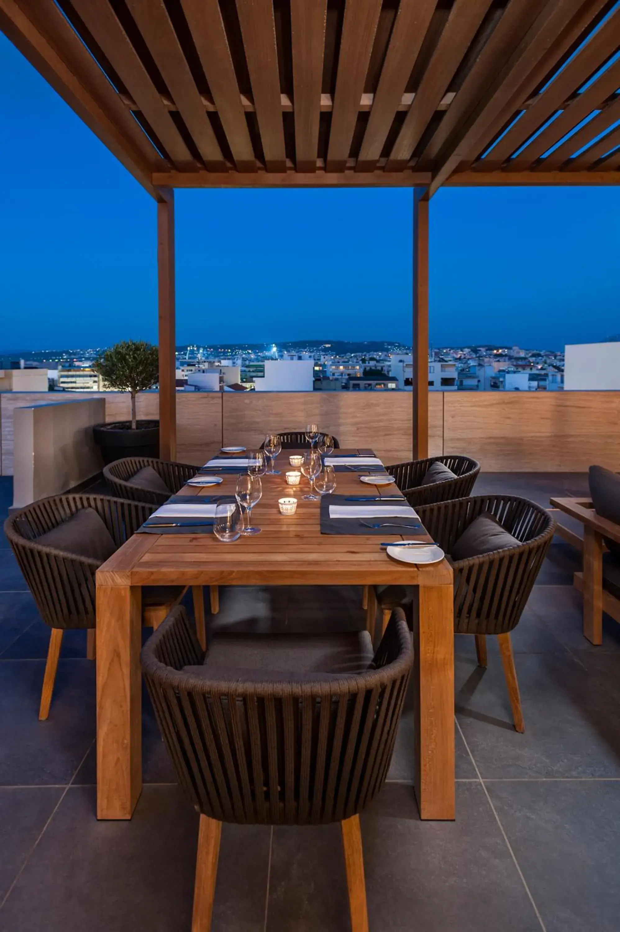 Balcony/Terrace, Restaurant/Places to Eat in Samaria Hotel