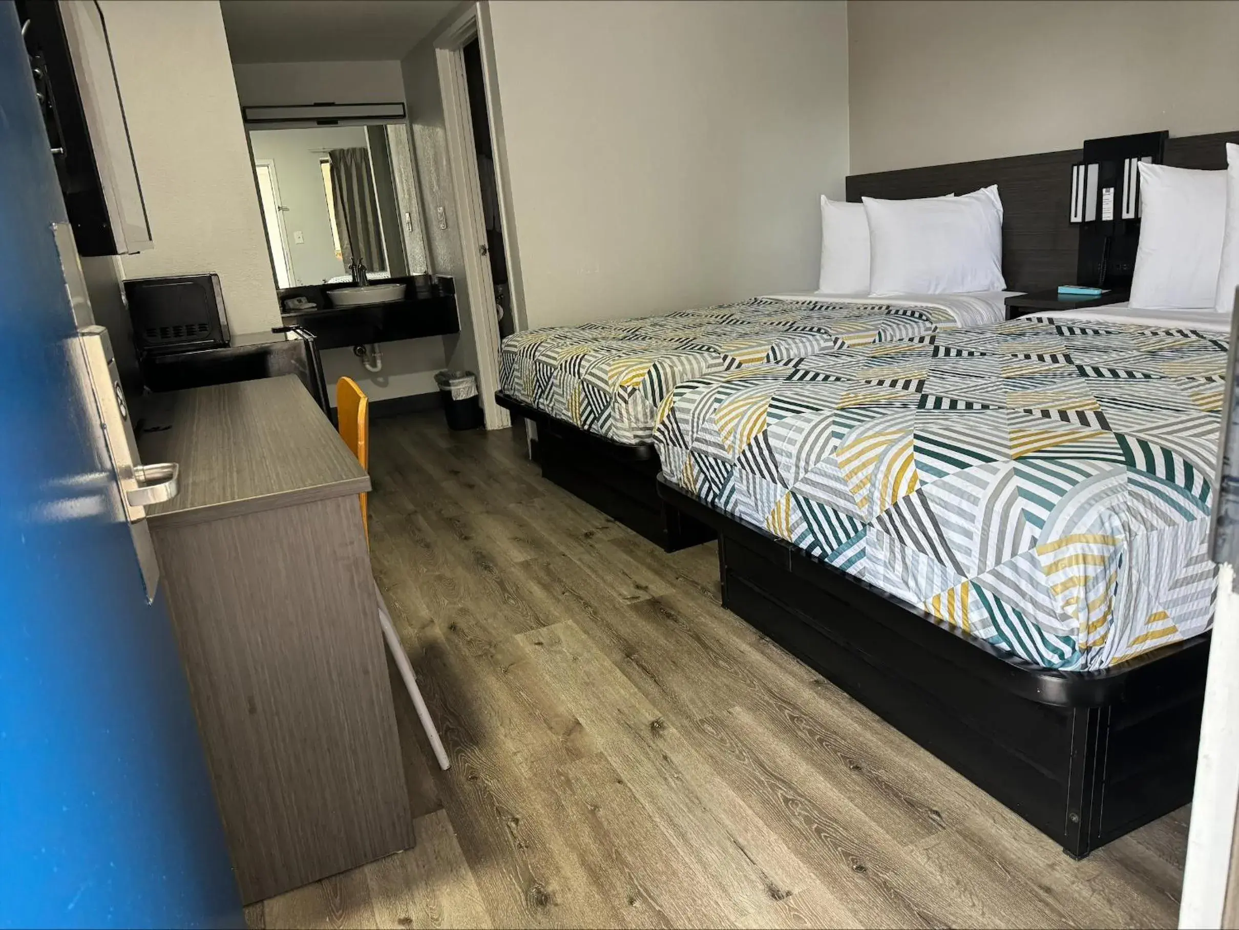 Bed in Motel 6-Bradenton, FL