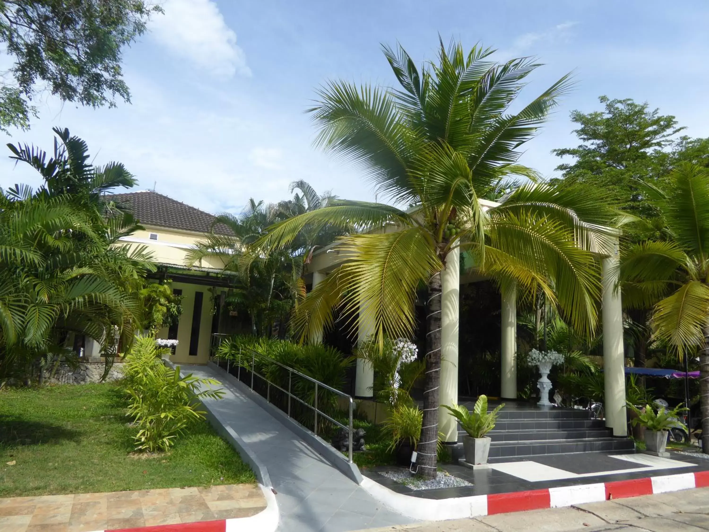 Lobby or reception in The Oriental Tropical Beach at VIP Resort