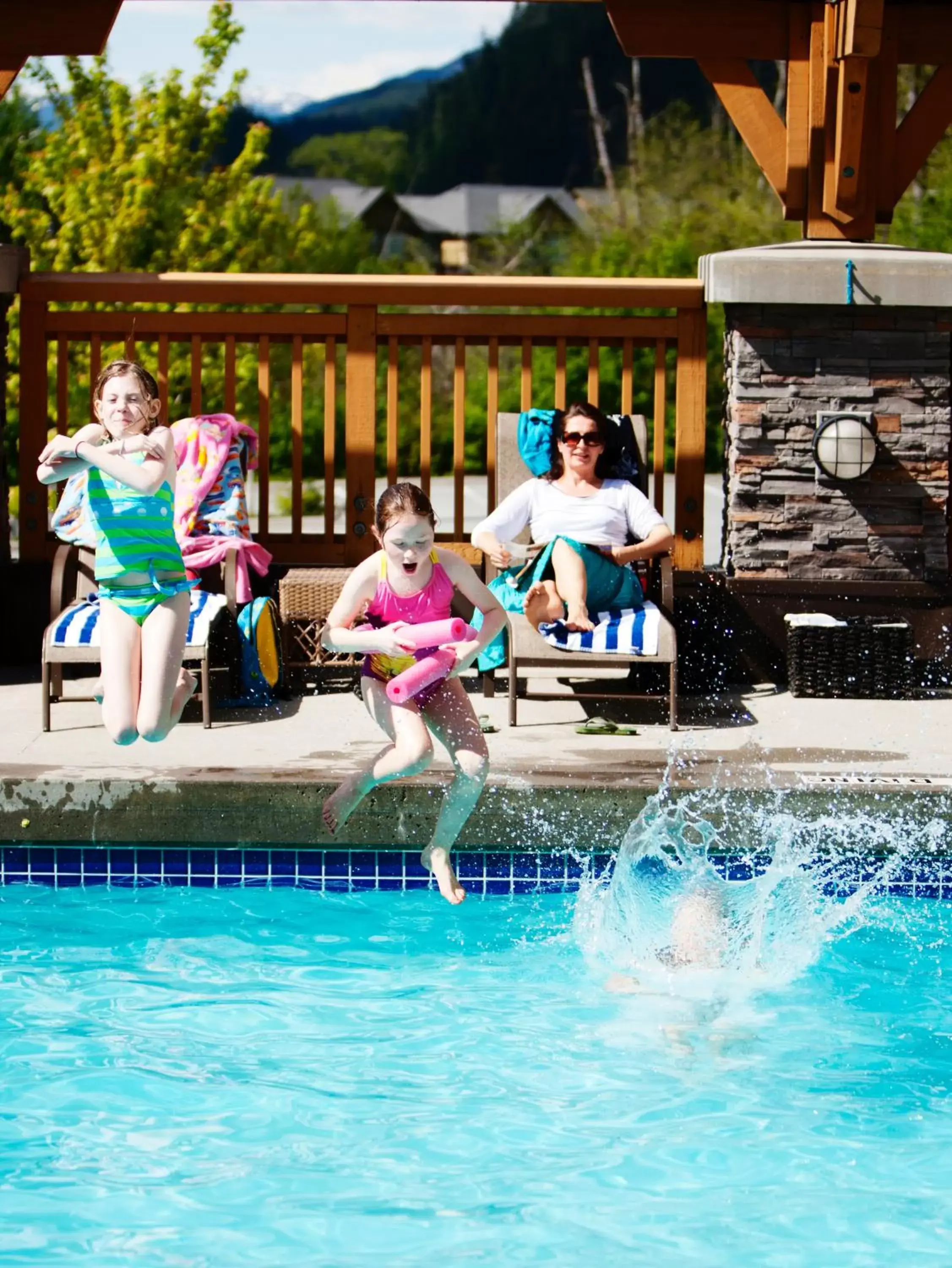 Swimming Pool in Executive Suites Hotel and Resort, Squamish