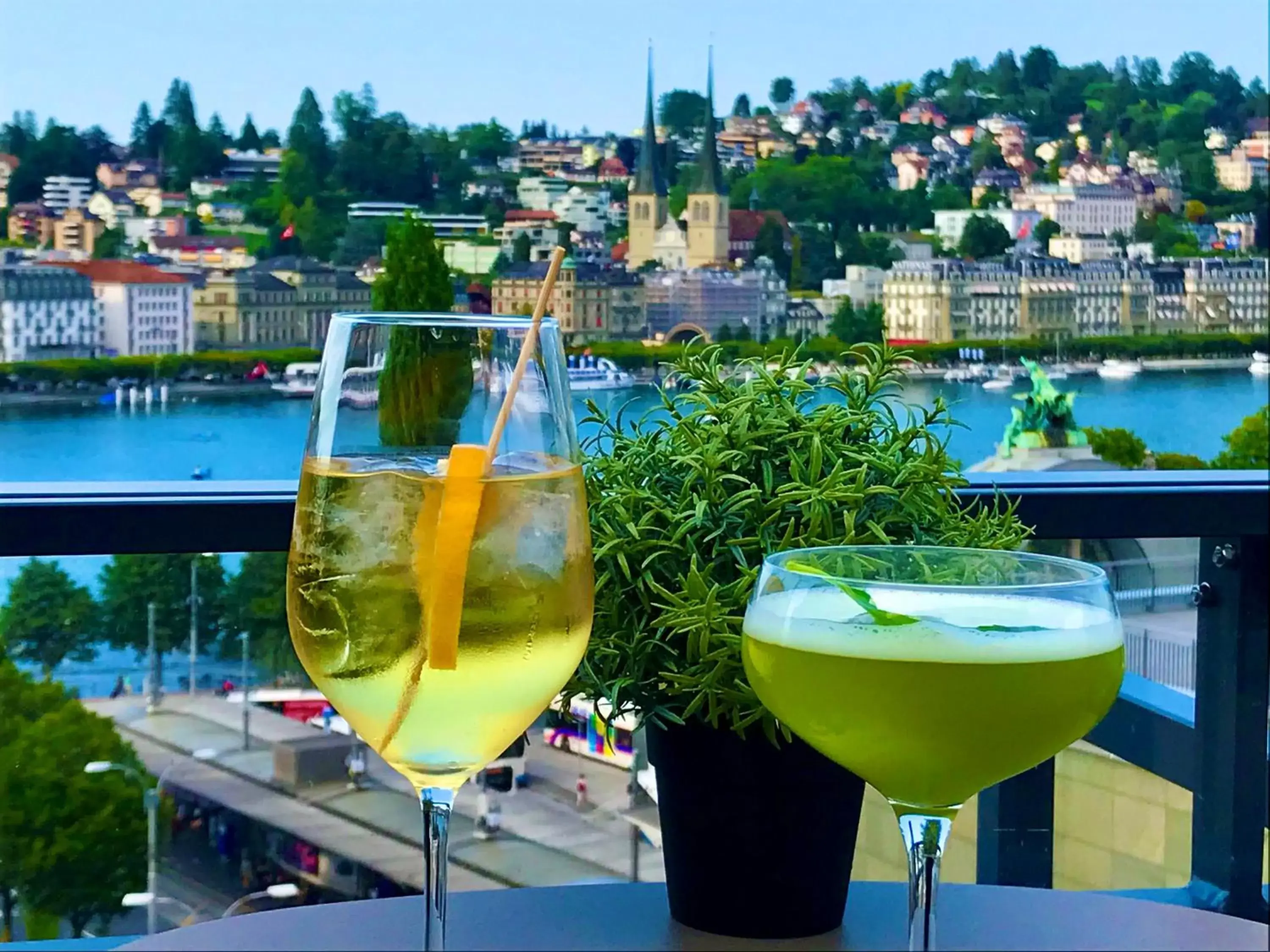 Restaurant/places to eat in Hotel Monopol Luzern
