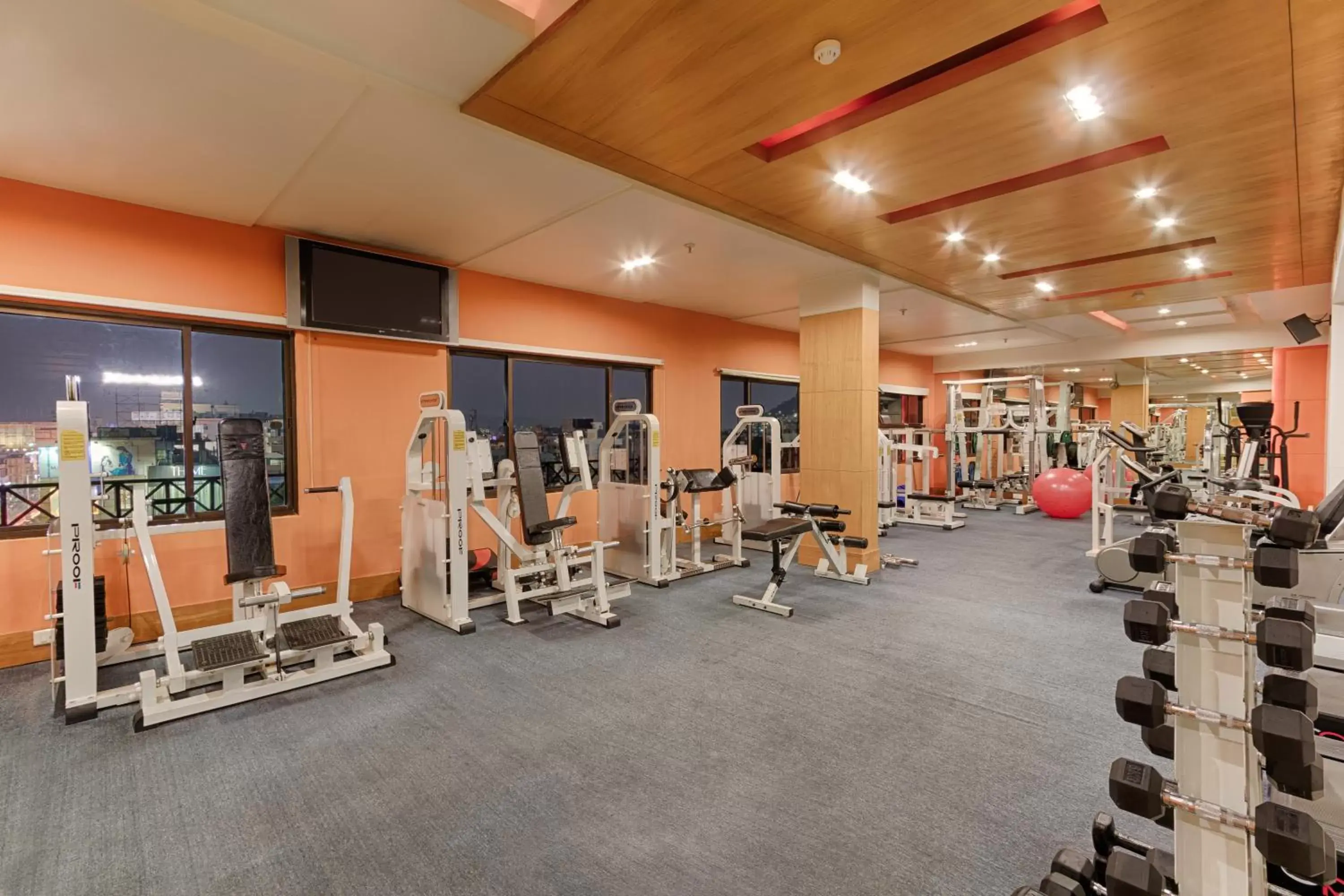 Fitness centre/facilities, Fitness Center/Facilities in Quality Hotel D V Manor