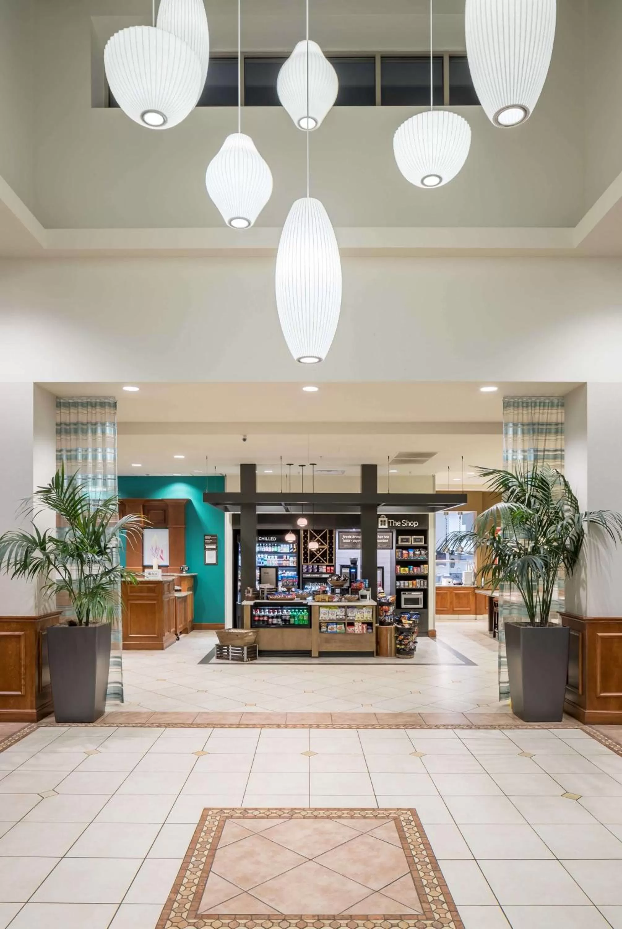 Lobby or reception in Hilton Garden Inn Lake Forest Mettawa