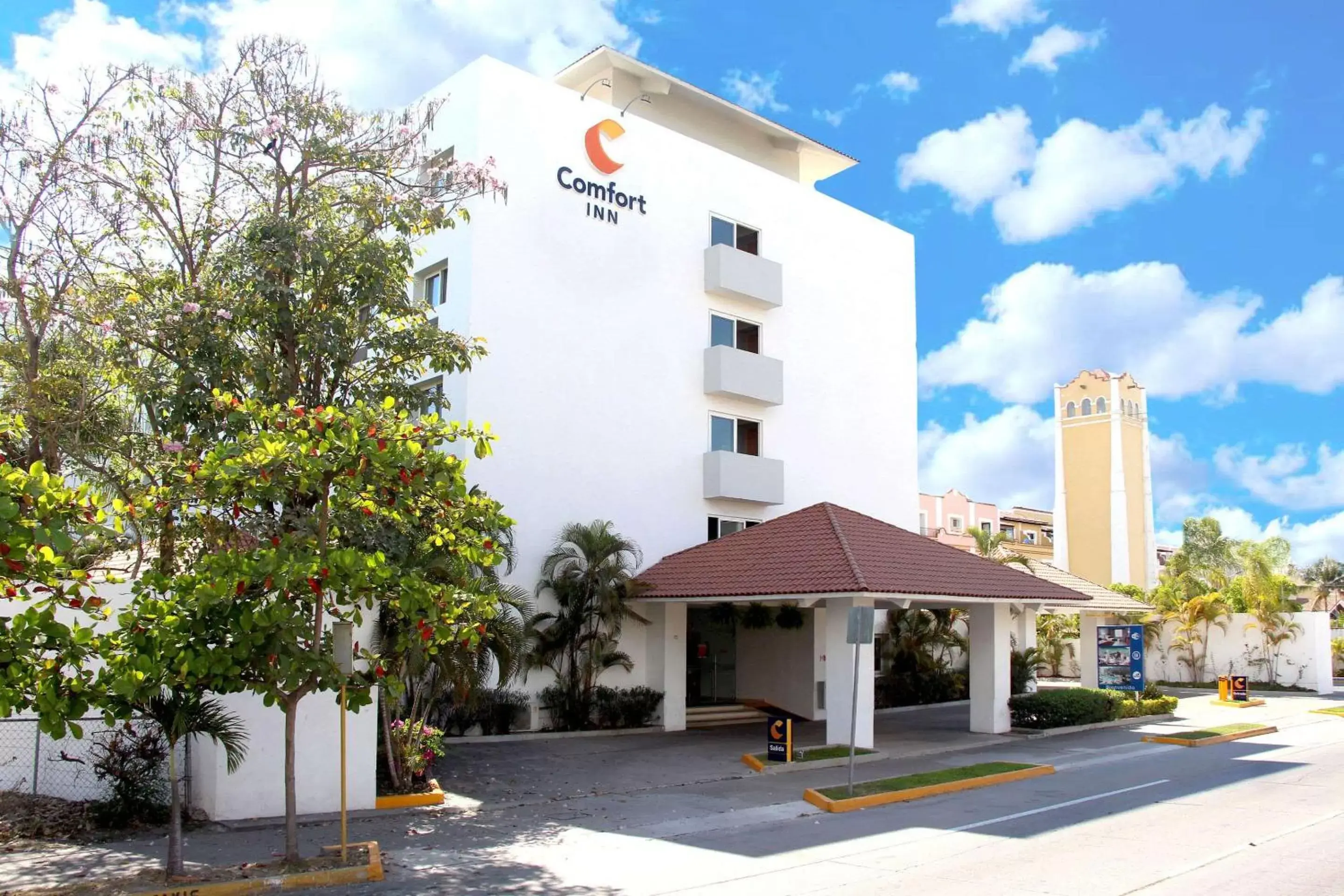Property Building in Comfort Inn Puerto Vallarta