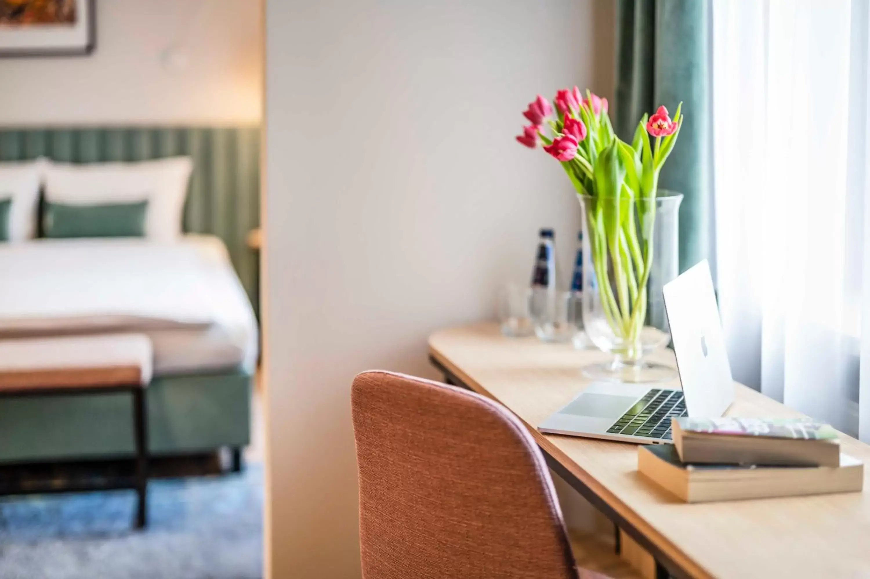 Guests, Bed in Hotel H12**** Guests, Bed in Hotel H12****