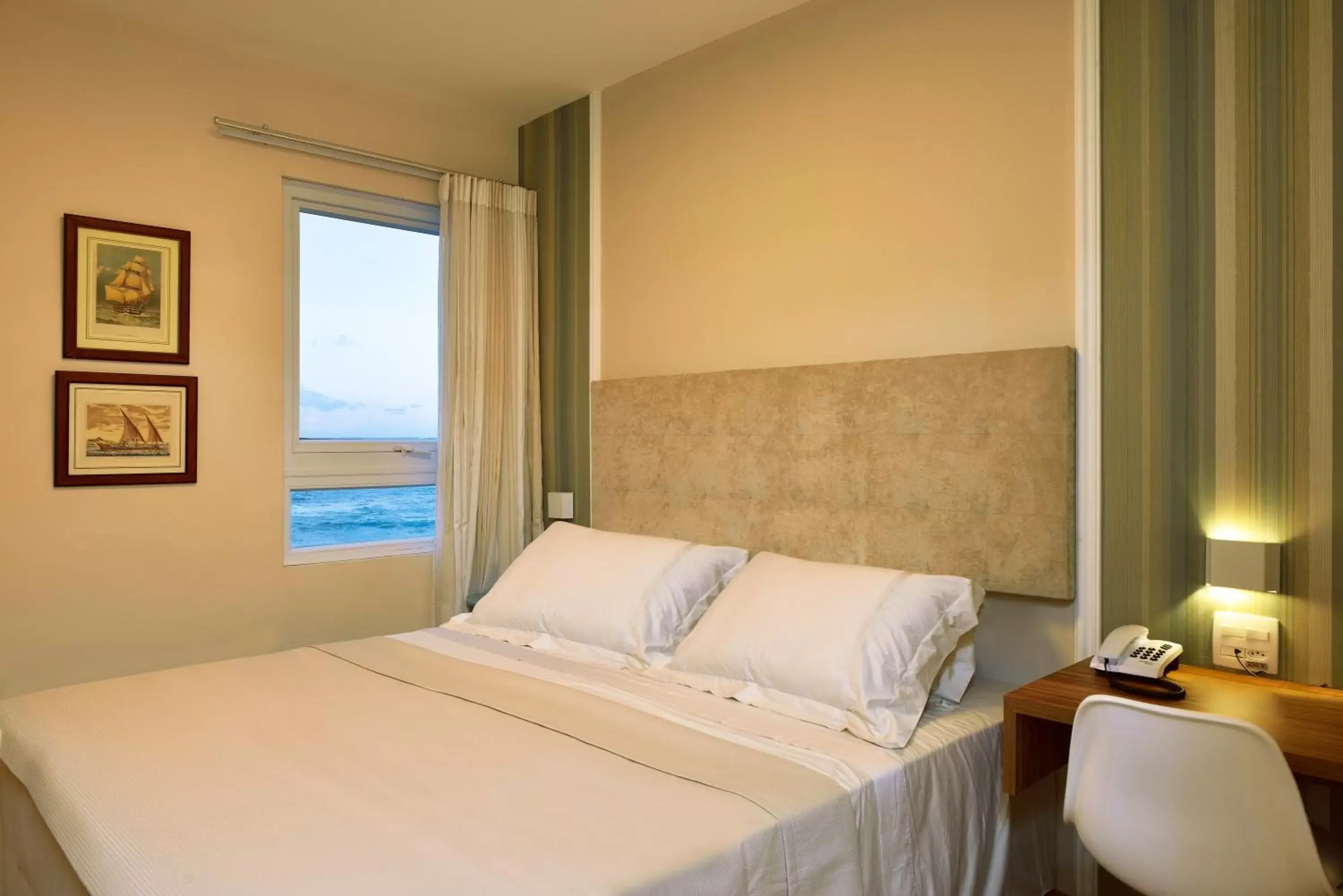 Bedroom, Bed in Rede Andrade Express Bedroom, Bed in Rede Andrade Express