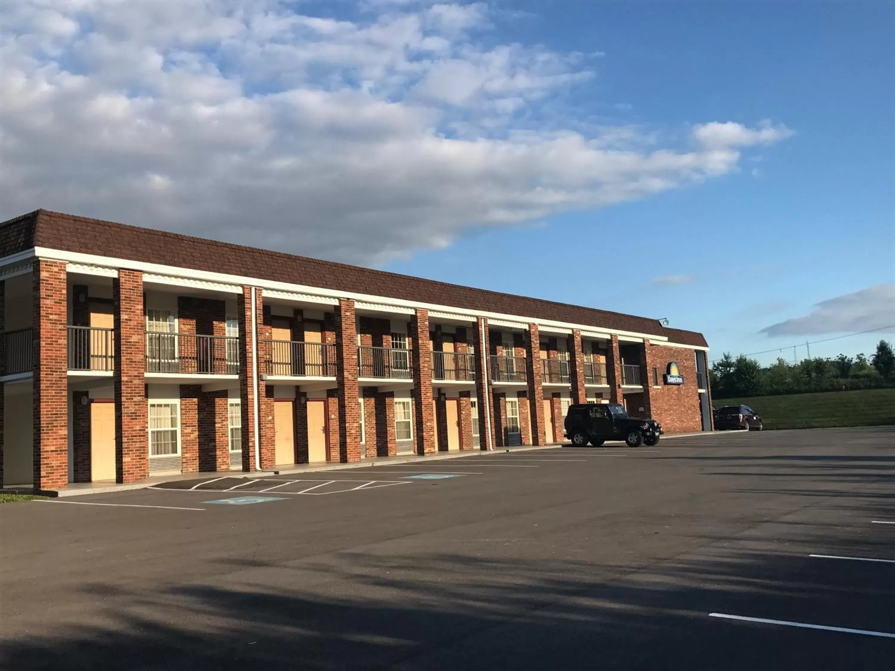 Property Building in Days Inn by Wyndham Cave City