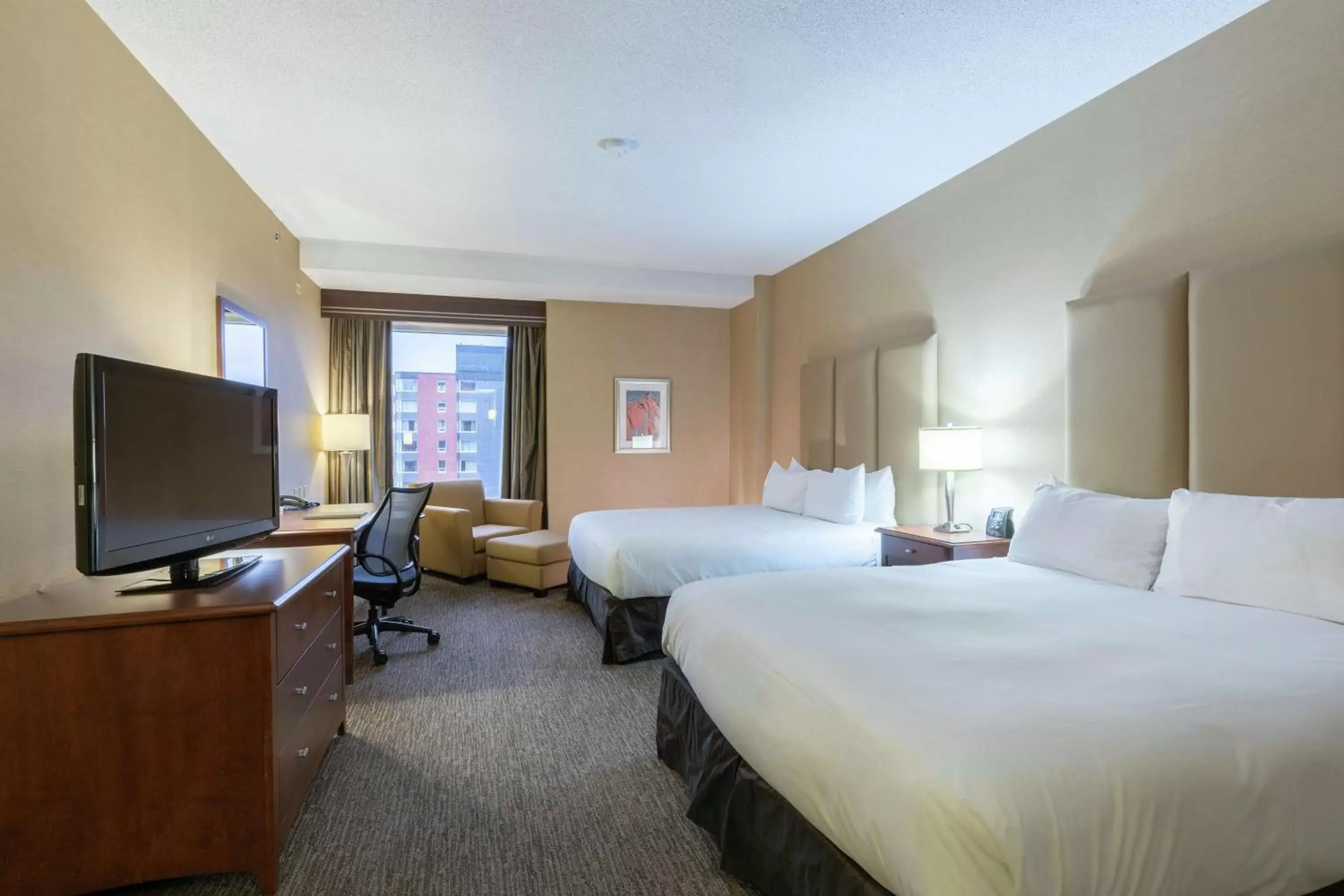 Bedroom, TV/Entertainment Center in Hilton Saint John