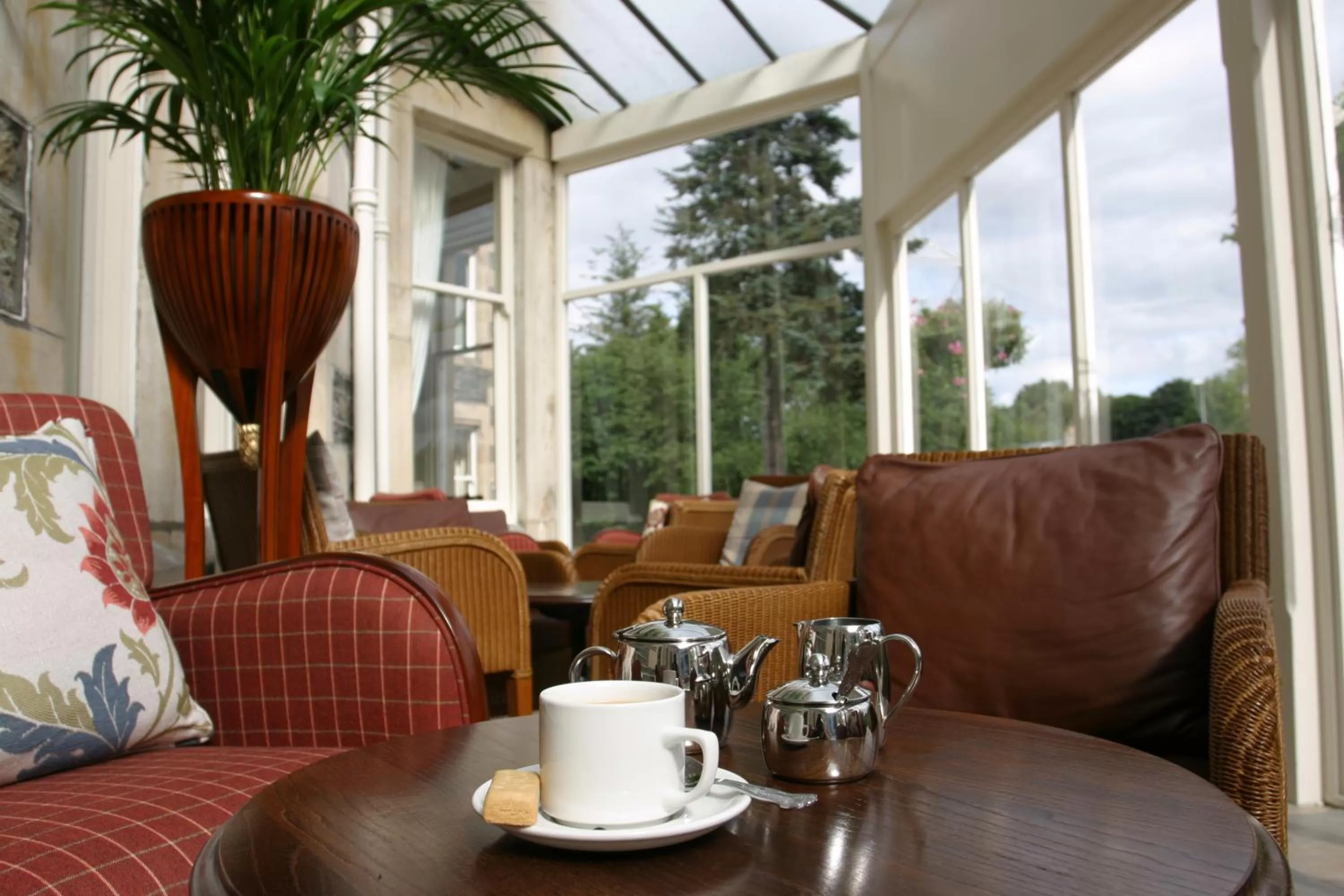 Lounge or bar in Craiglynne Hotel