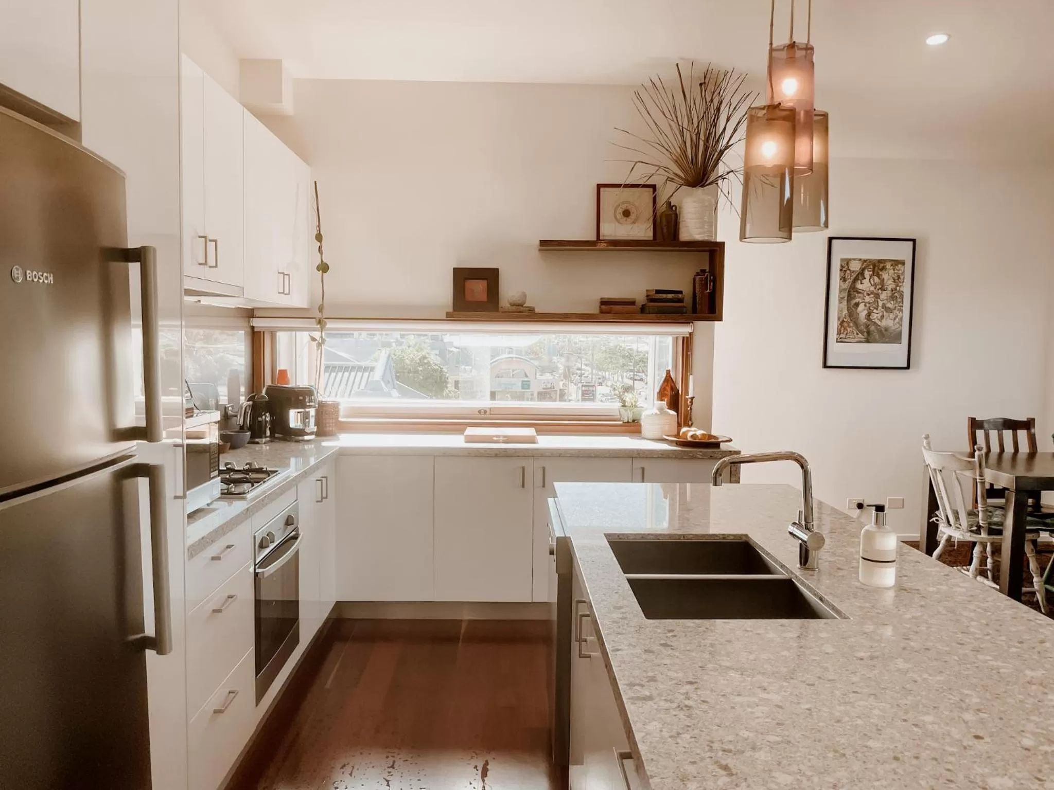 Kitchen or kitchenette in Byron Butter Factory Apartments