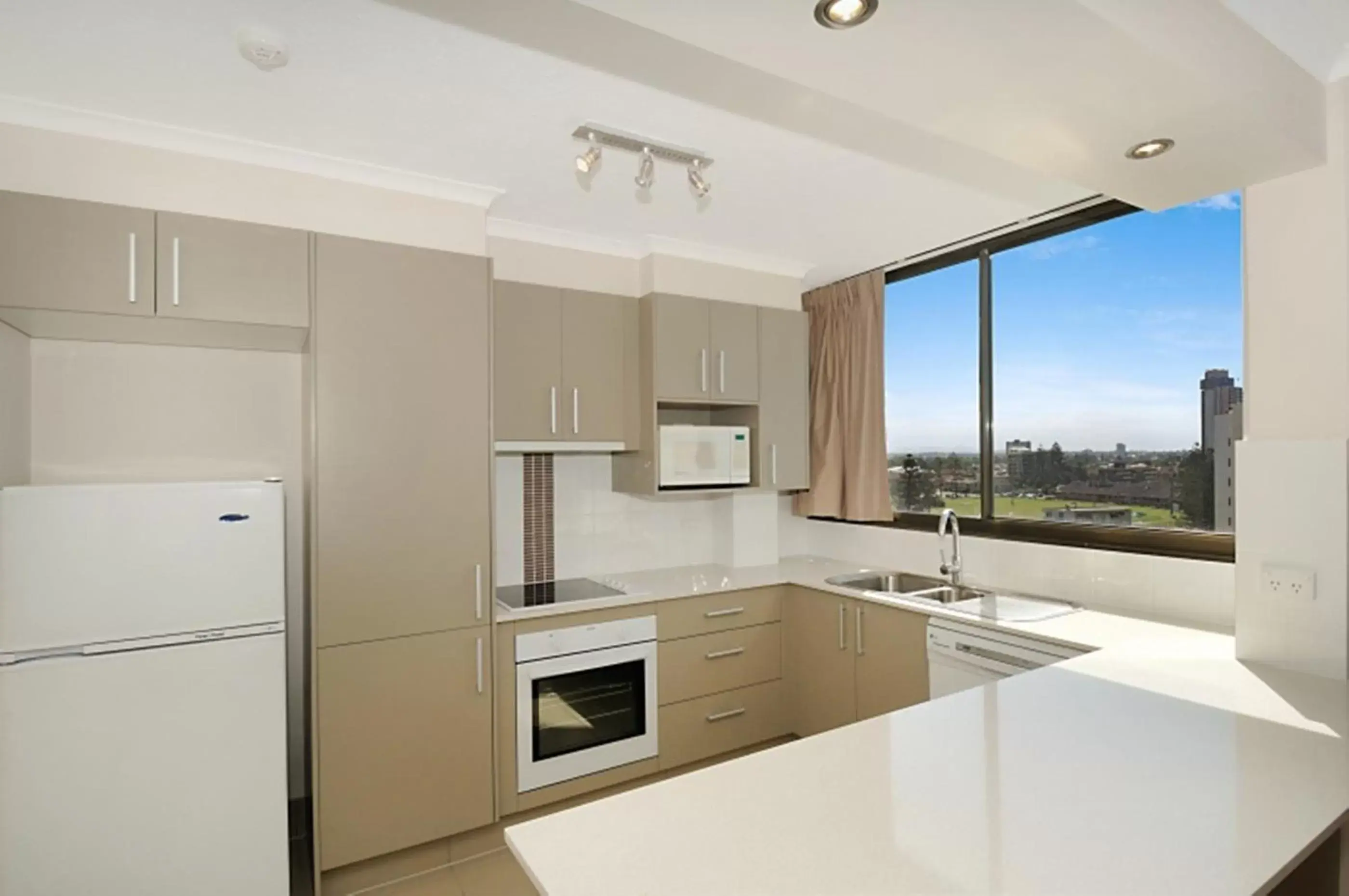 Kitchen or kitchenette, Kitchen/Kitchenette in Boulevard Towers