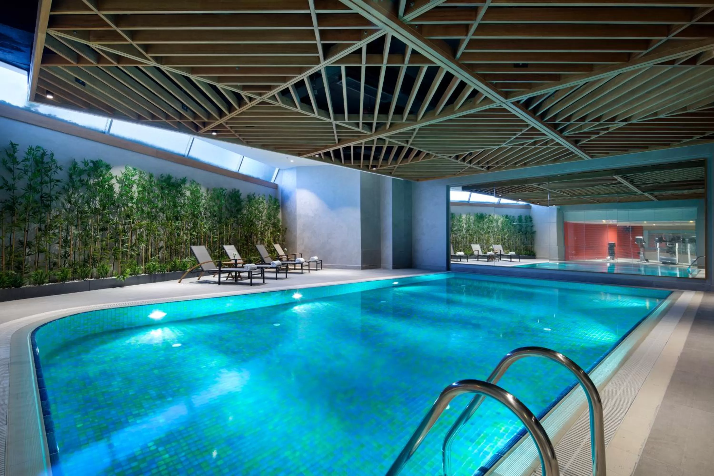 Swimming pool in Hilton Garden Inn Istanbul Beylikduzu