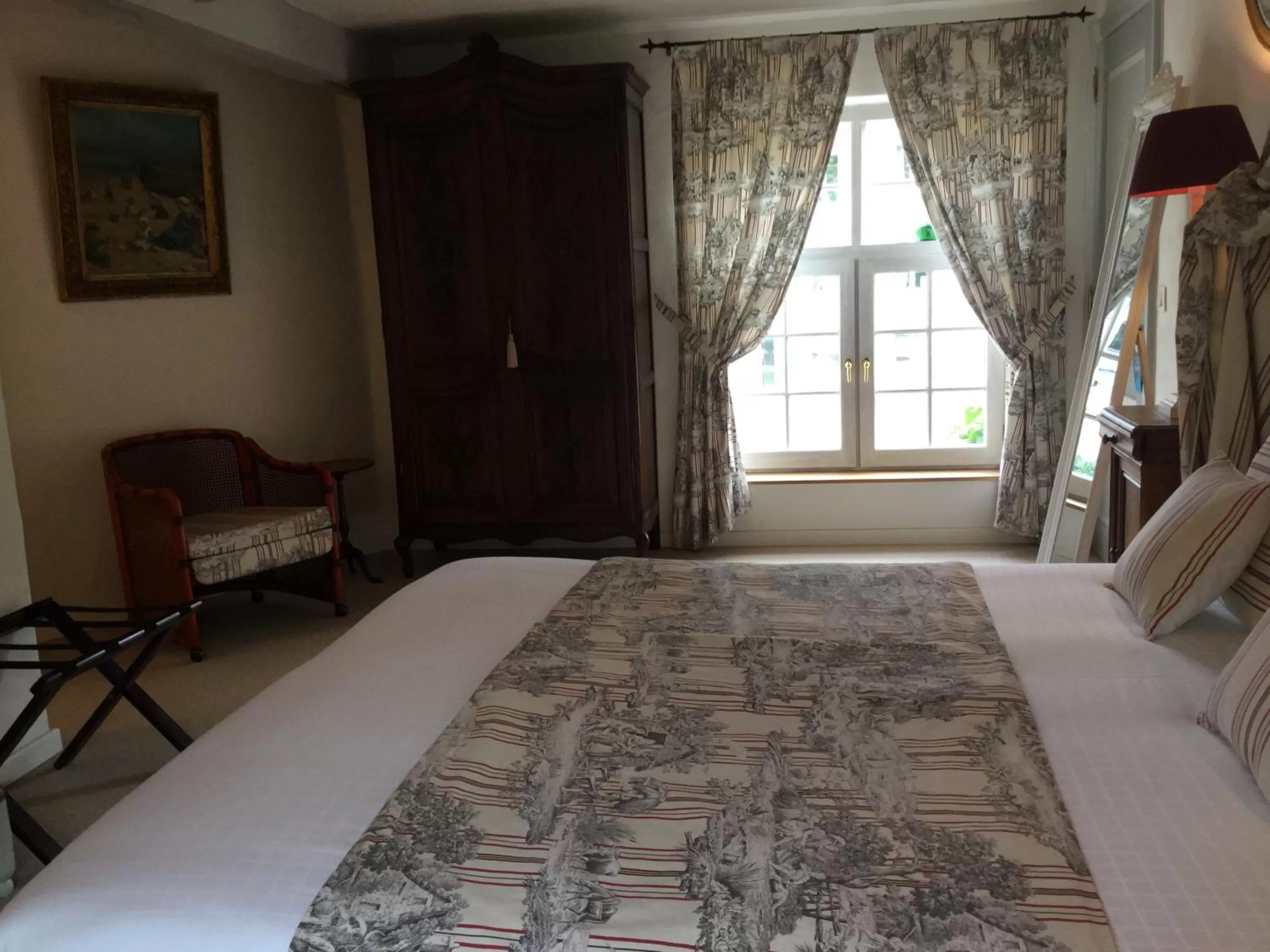 Photo of the whole room in B&B Auberge De Klasse