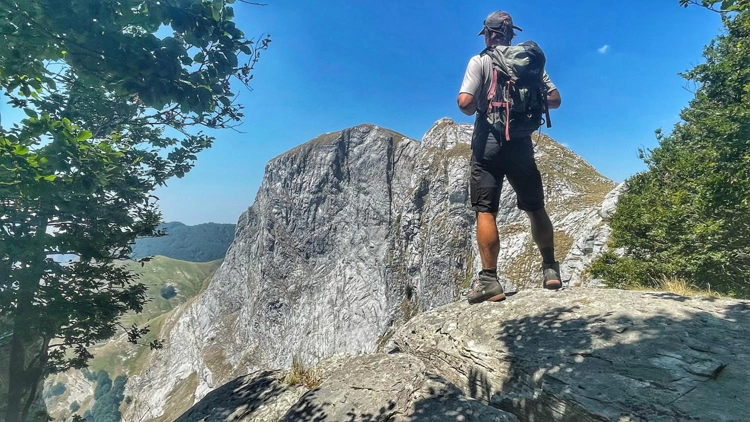 Hiking in Villa Belvedere