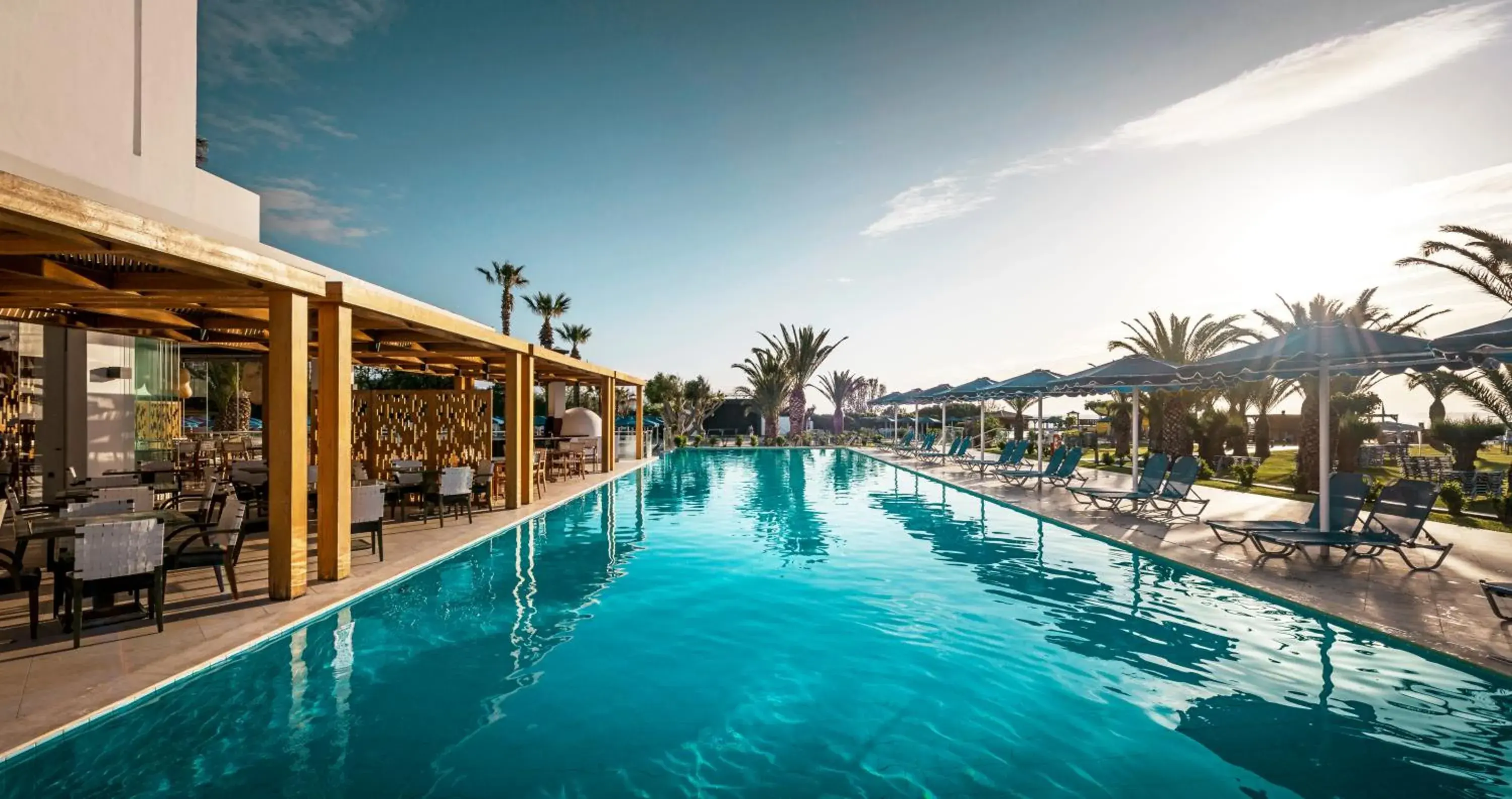 Restaurant/places to eat, Swimming Pool in Mitsis Faliraki