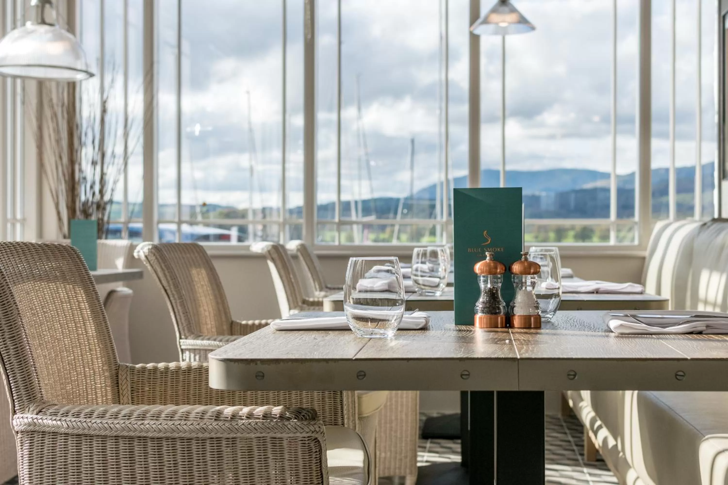 Restaurant/places to eat in Low Wood Bay