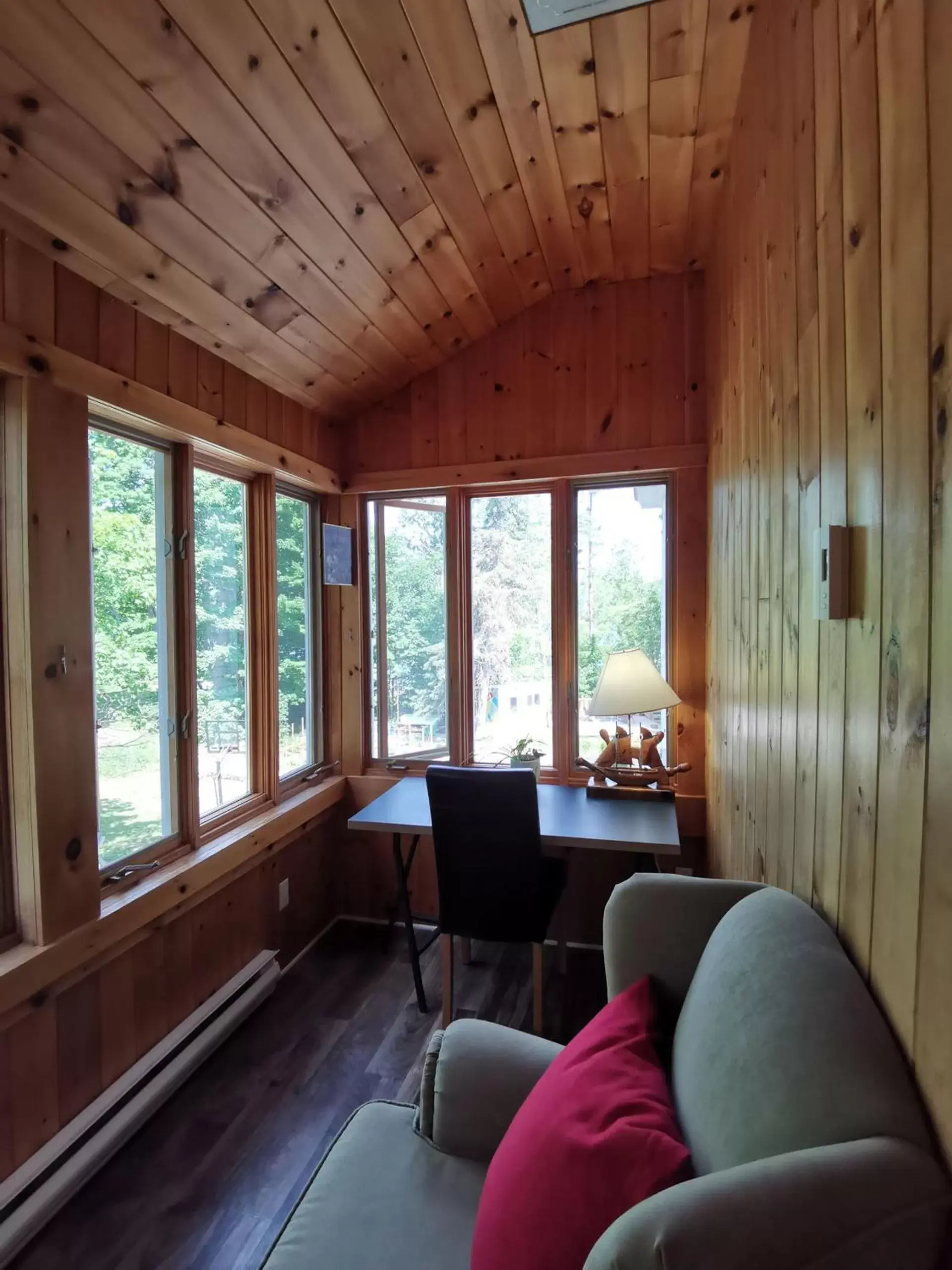 Balcony/Terrace, Seating Area in By The River B&B