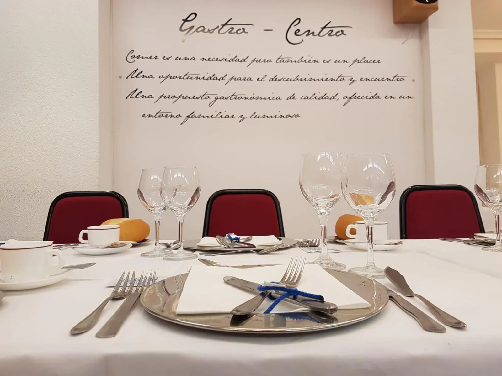 Restaurant/places to eat in Hotel El Emigrante