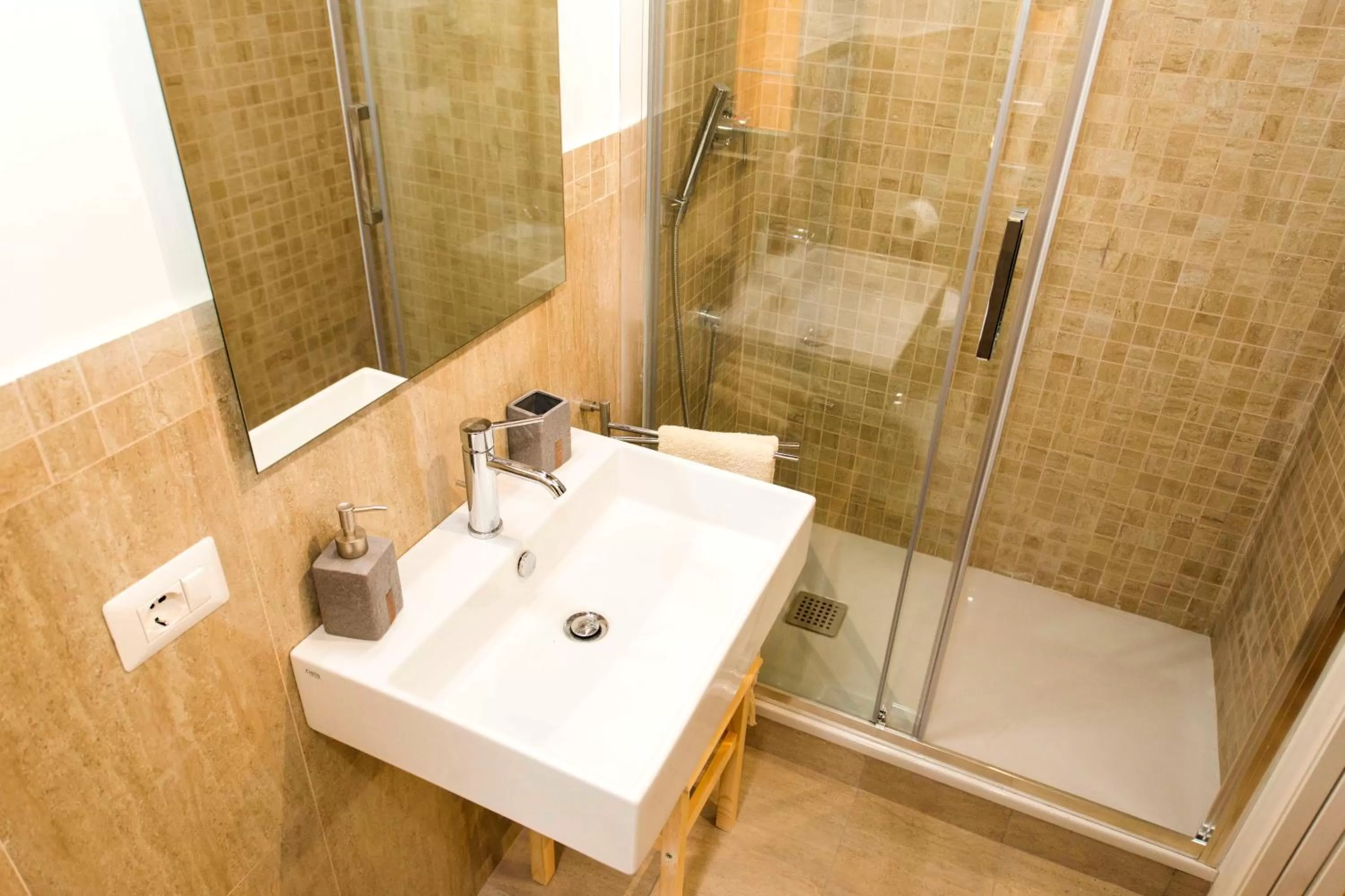 Shower in Vicolo 22 - Residenze Romanae