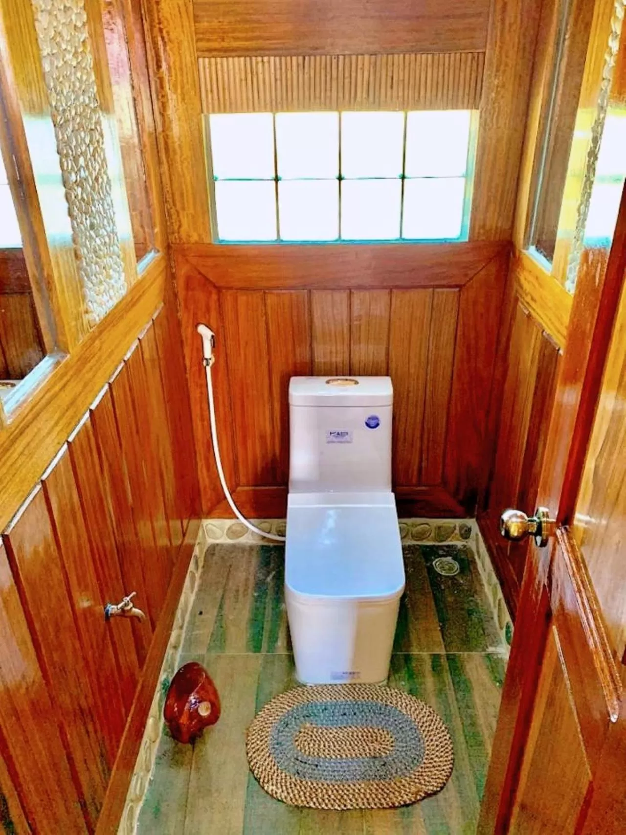Toilet in Peak View Resort