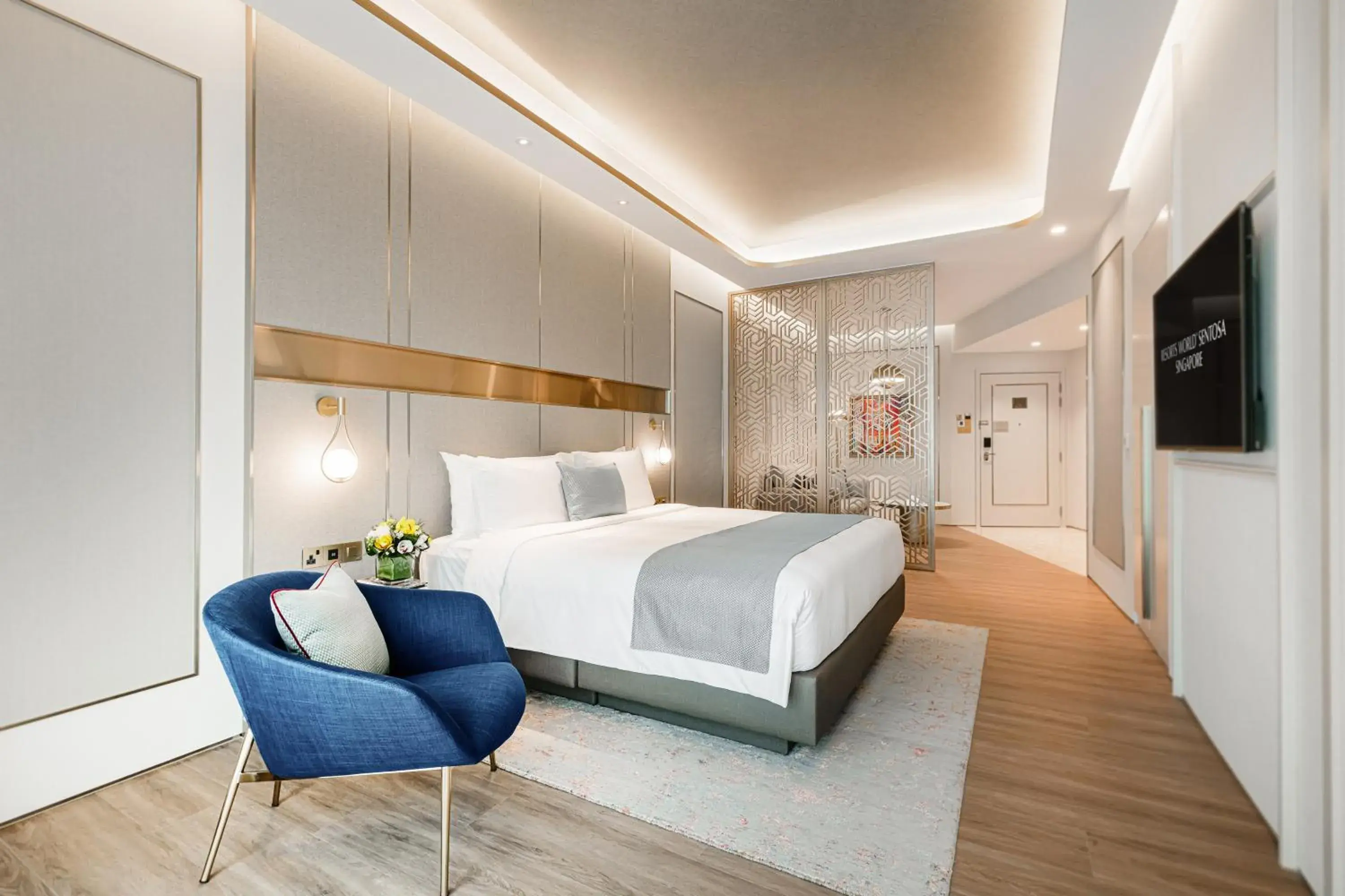 Bedroom, Bed in Resorts World Sentosa - Crockfords Tower