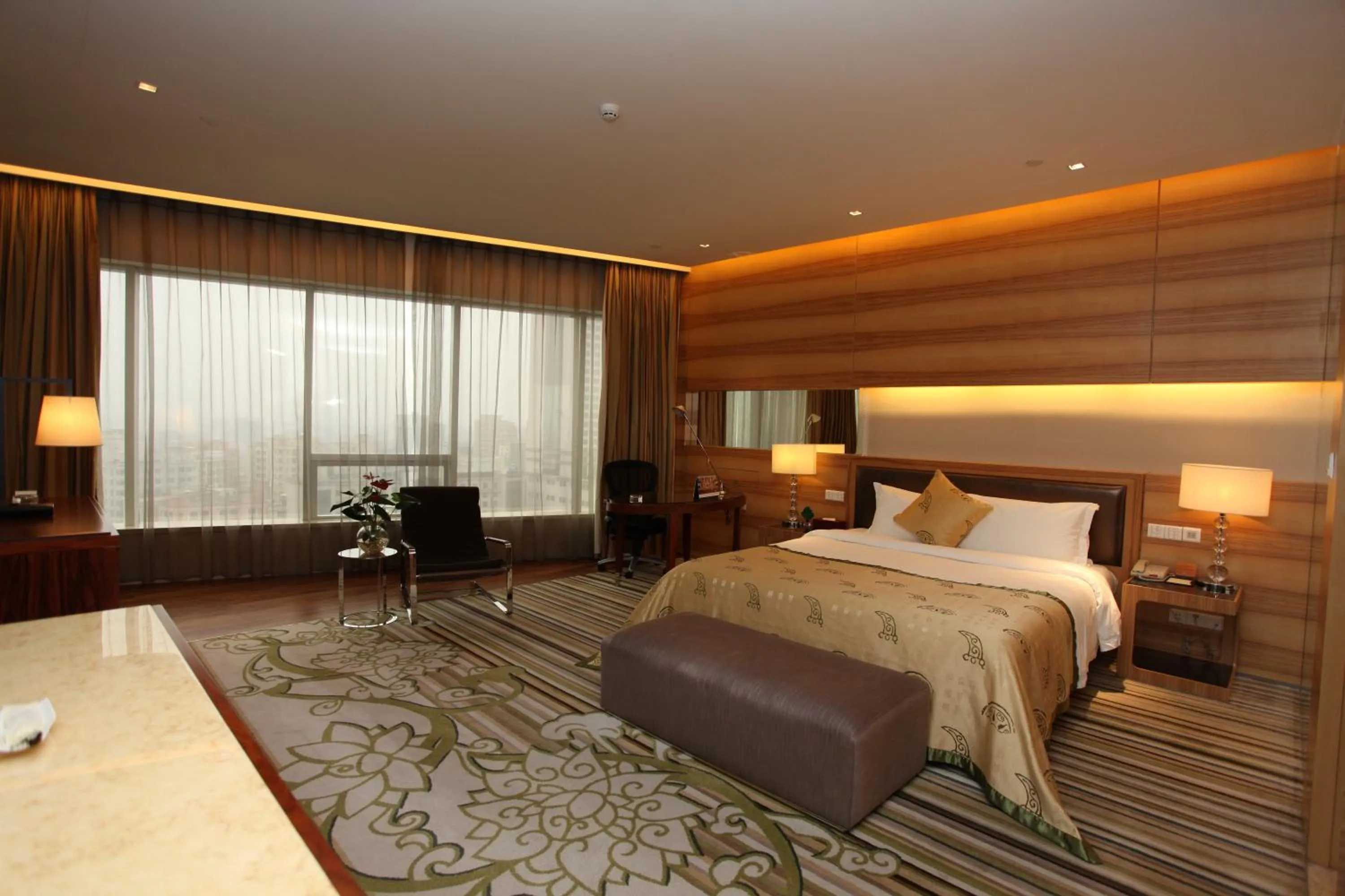 Photo of the whole room, Bed in HJ International Hotel