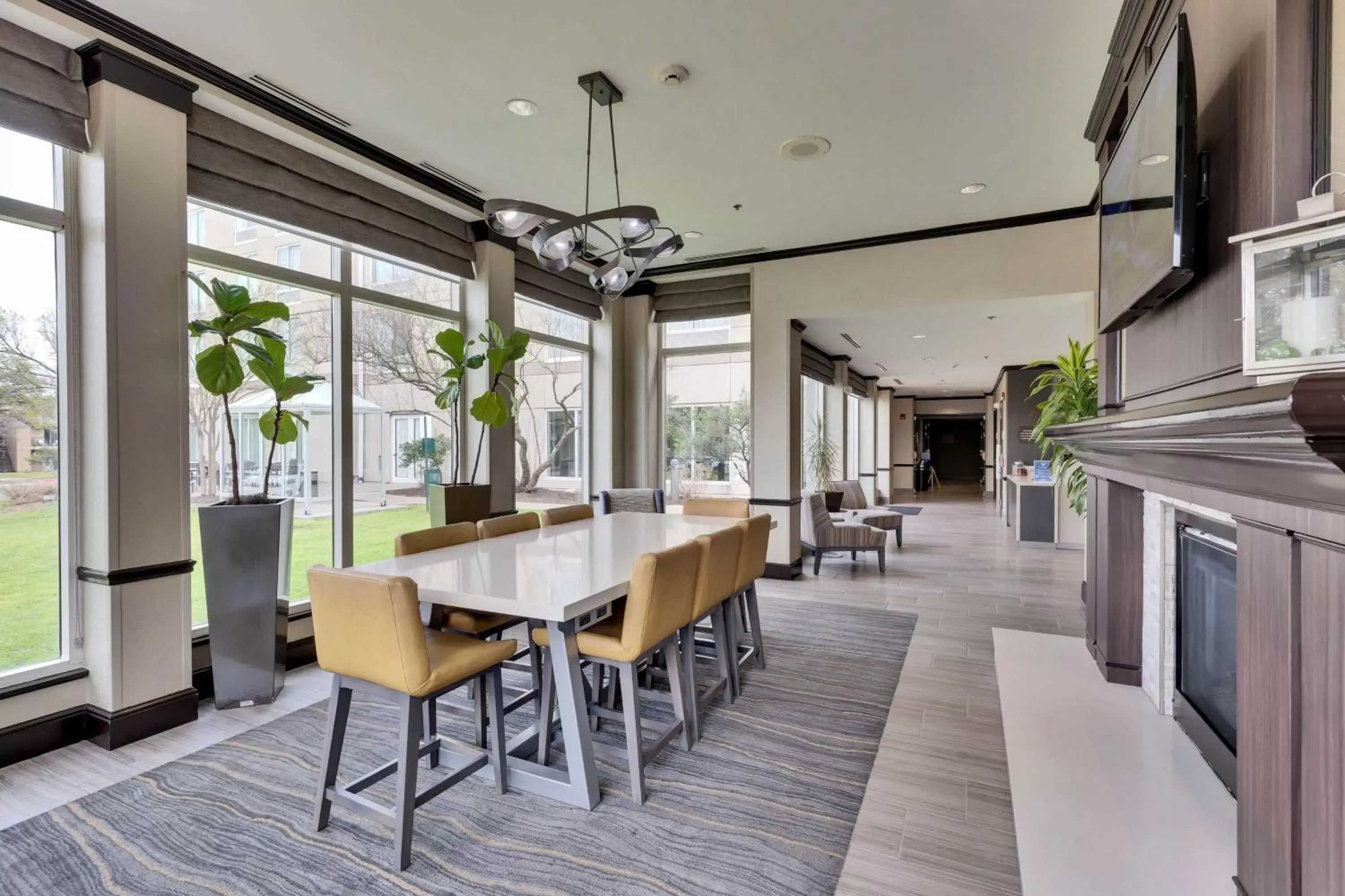 Lobby or reception, Restaurant/Places to Eat in Hilton Garden Inn Austin NorthWest/Arboretum