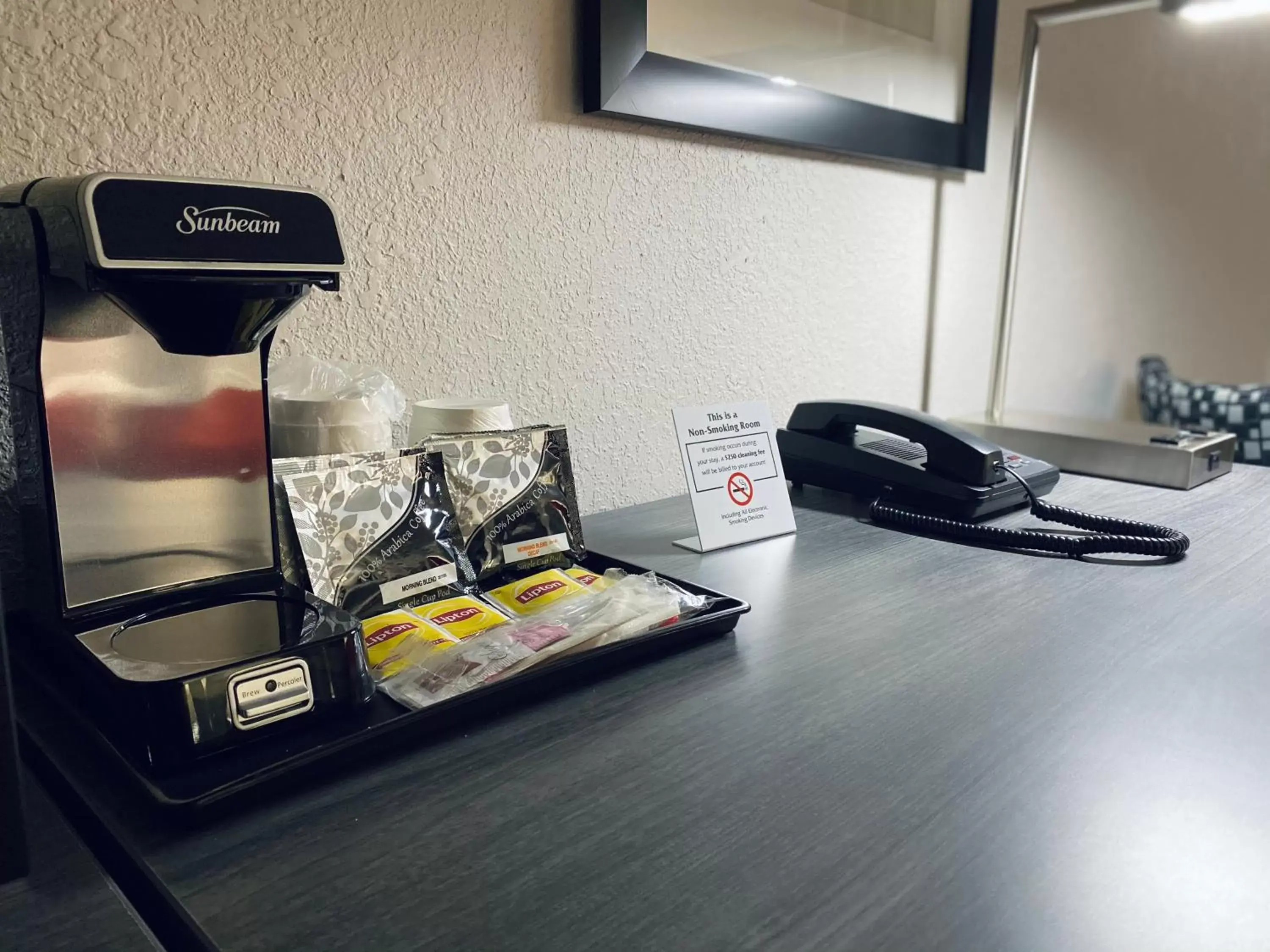 Coffee/tea facilities in Ramada by Wyndham Windsor Locks