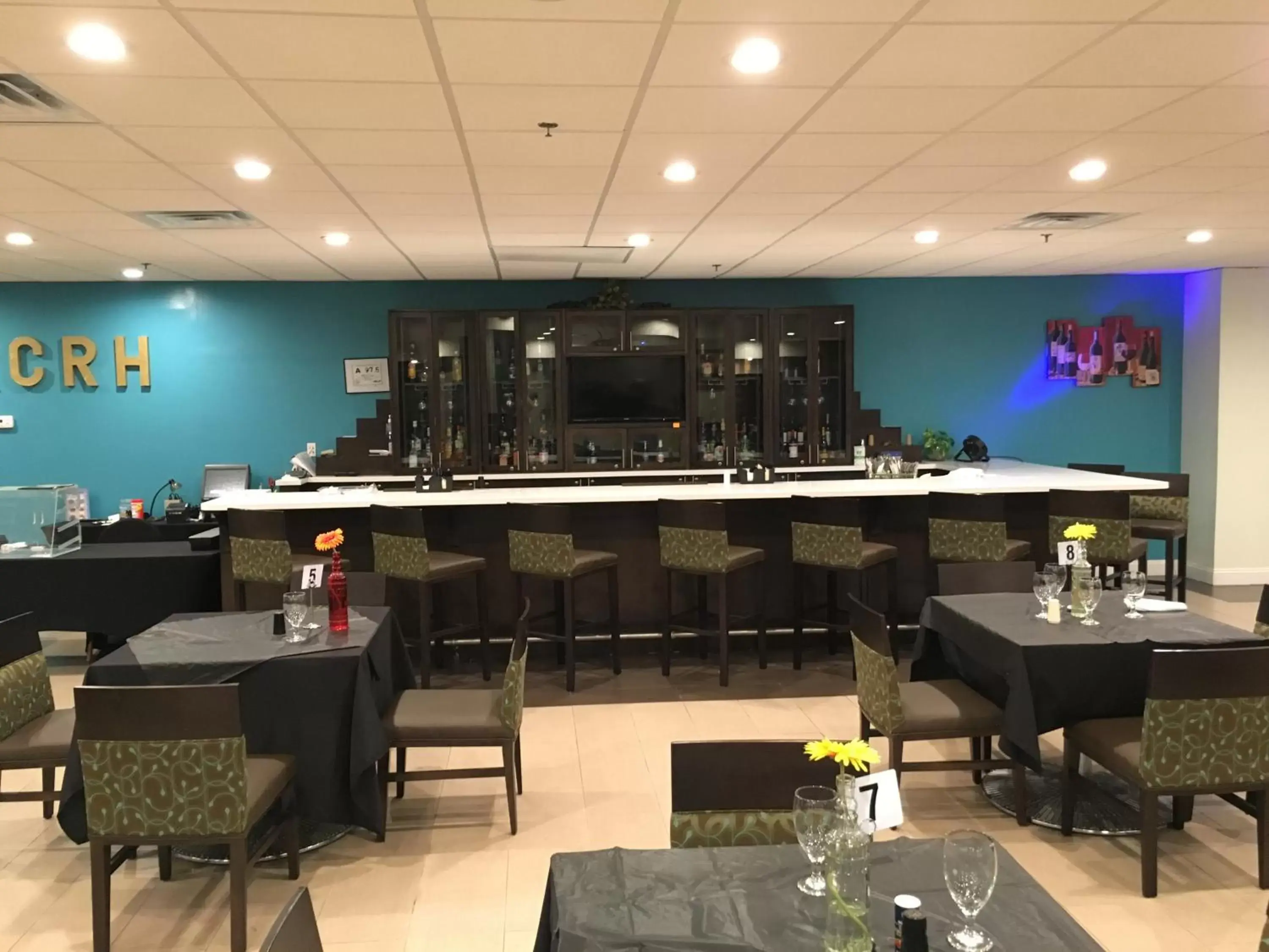 Restaurant/Places to Eat in Ramada Plaza by Wyndham Charlotte South End Airport