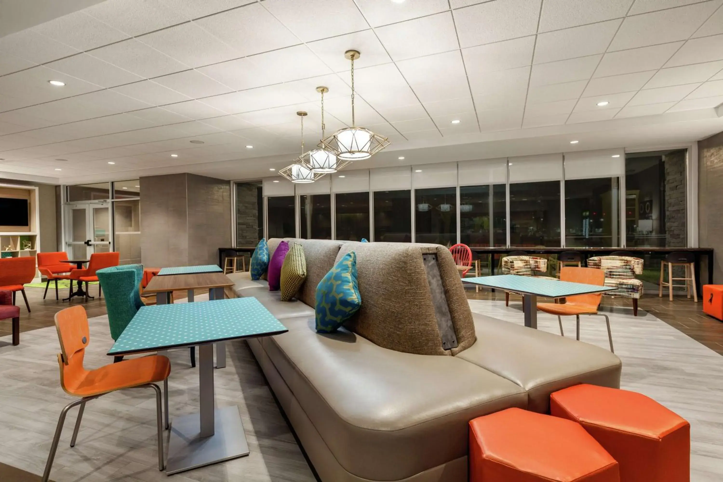 Lobby or reception, Lounge/Bar in Home2 Suites by Hilton Sarasota - Bradenton Airport, FL