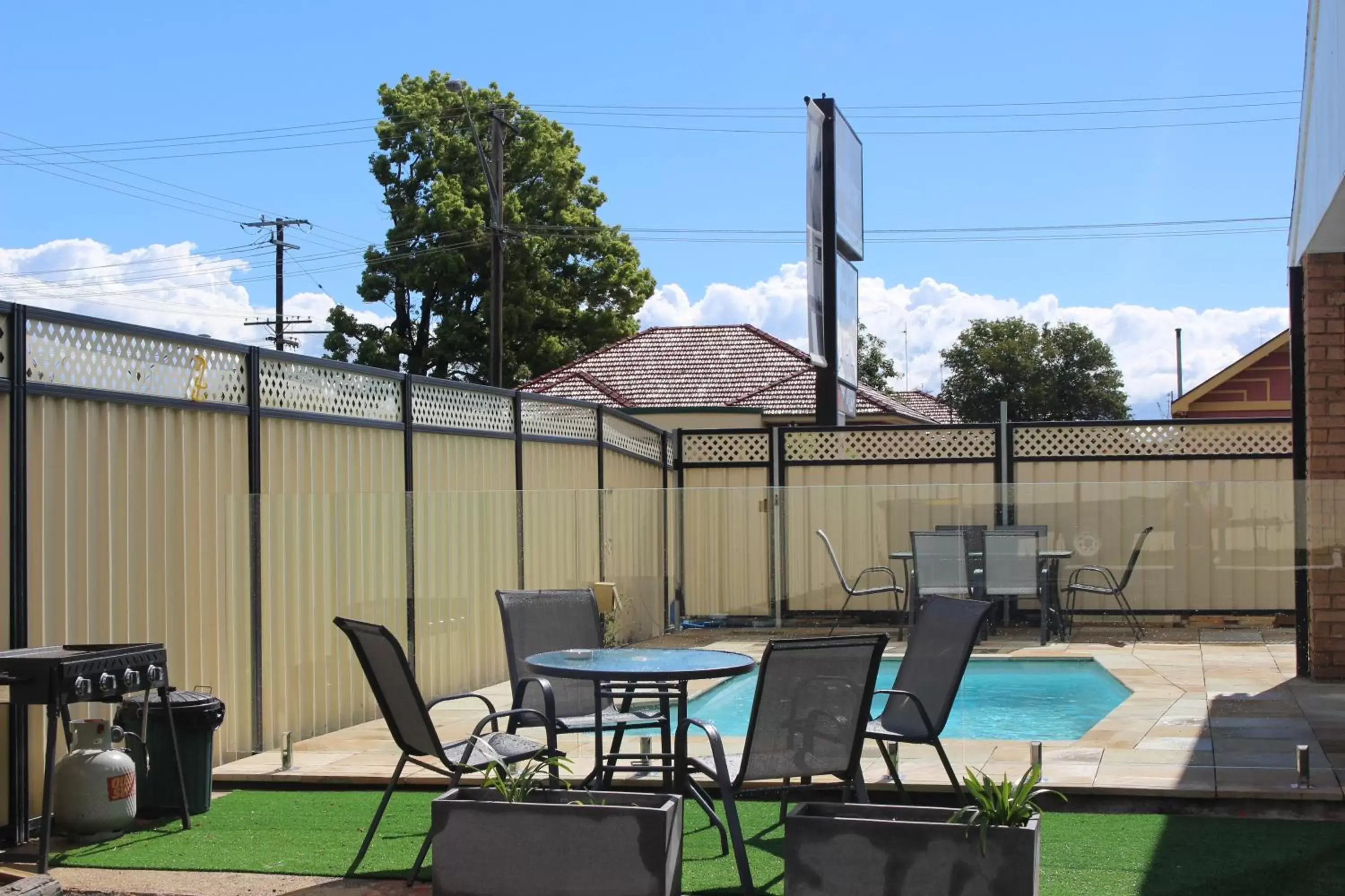 BBQ facilities in Centrepoint Motel