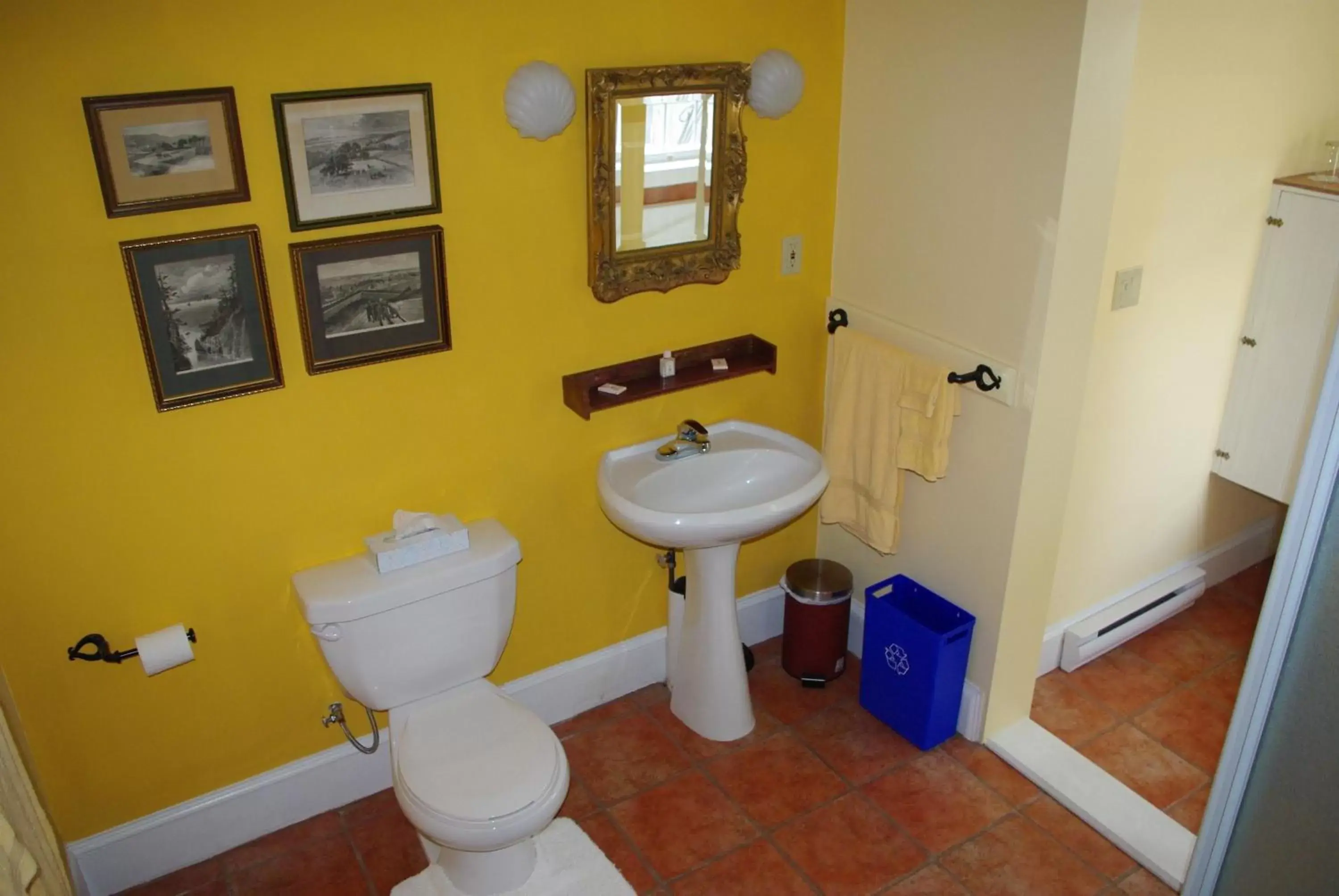 Bathroom in The Garrison House Inn