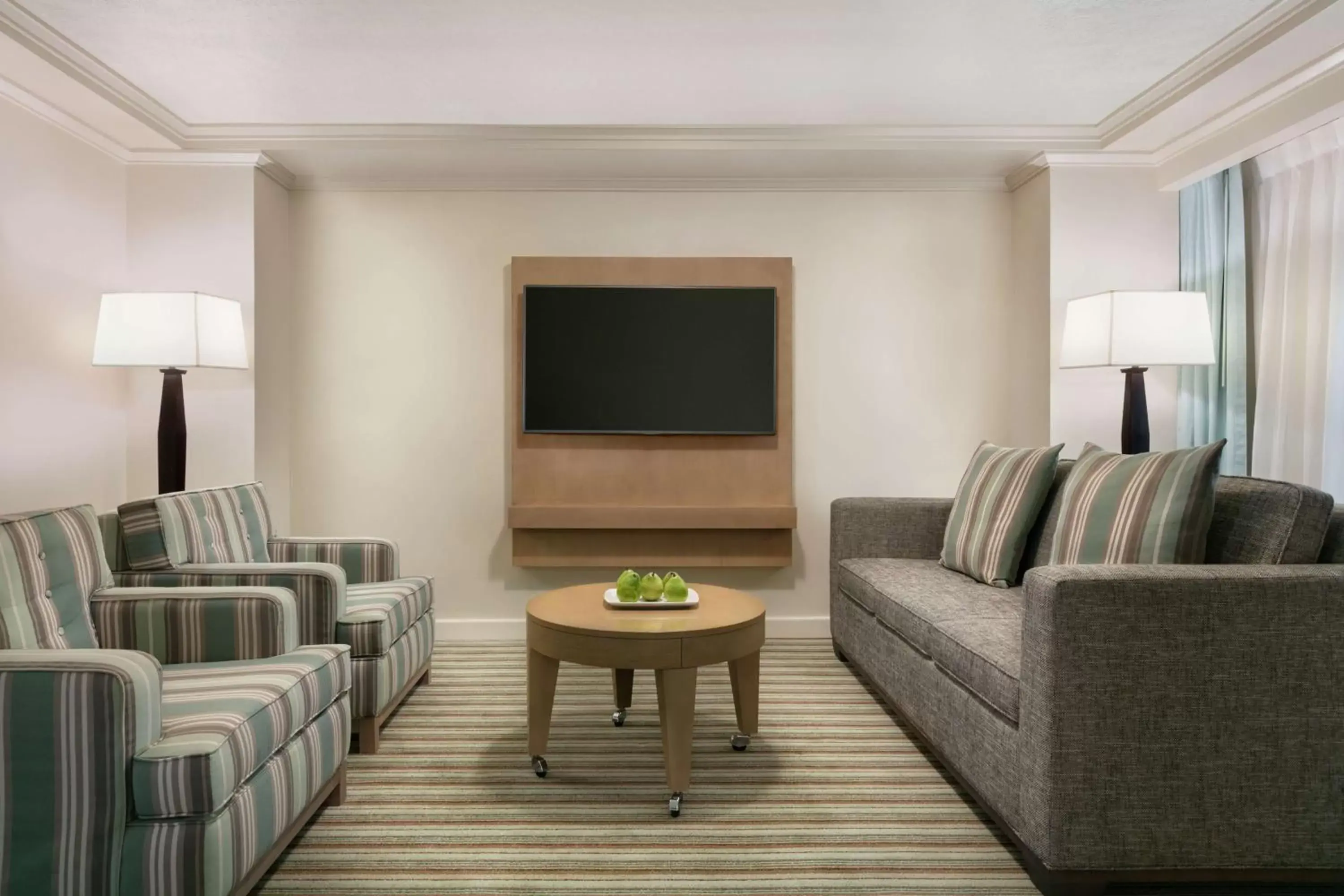 Bedroom, Seating Area in Embassy Suites by Hilton San Juan - Hotel & Casino