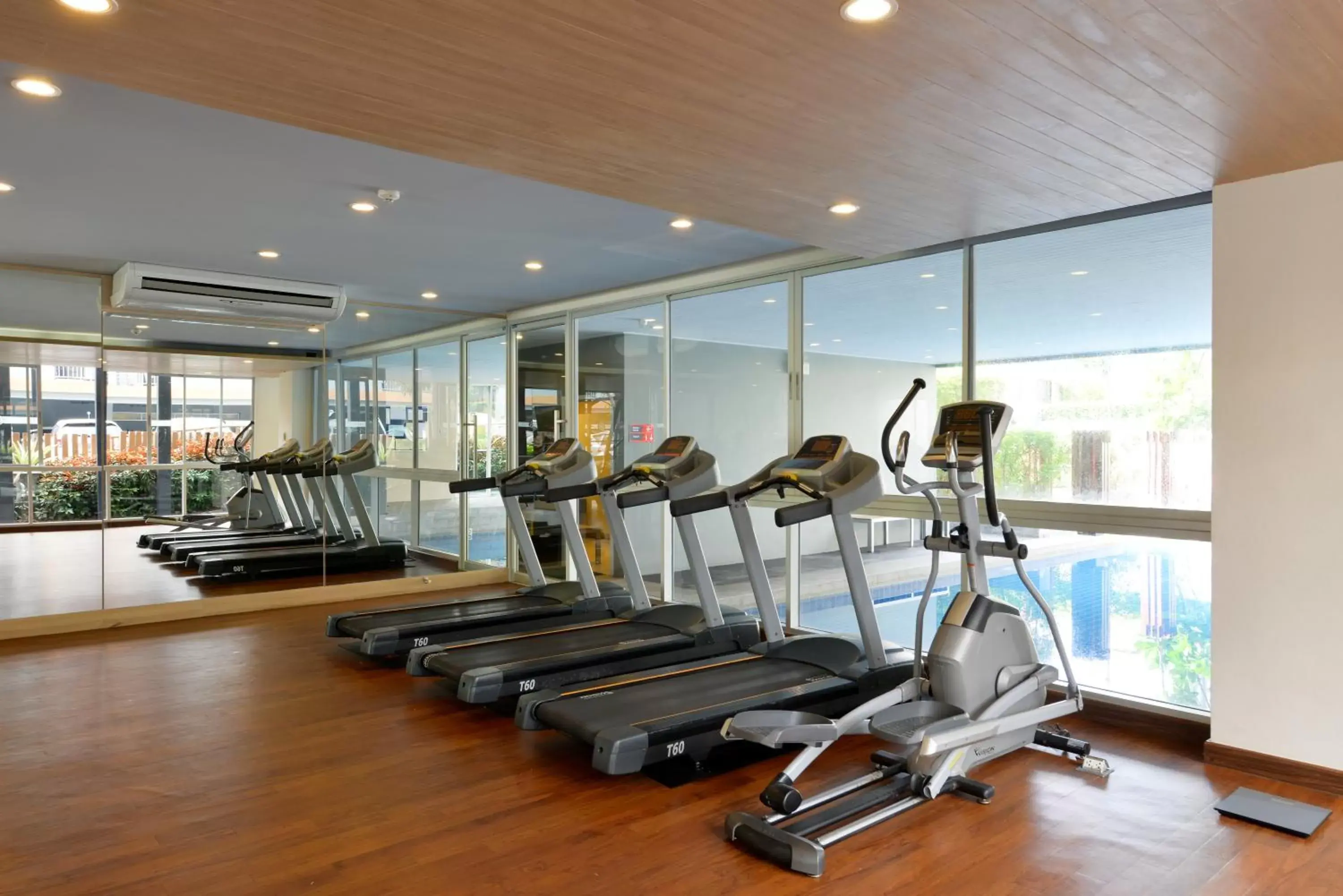 Fitness centre/facilities in The Grass Serviced Suites