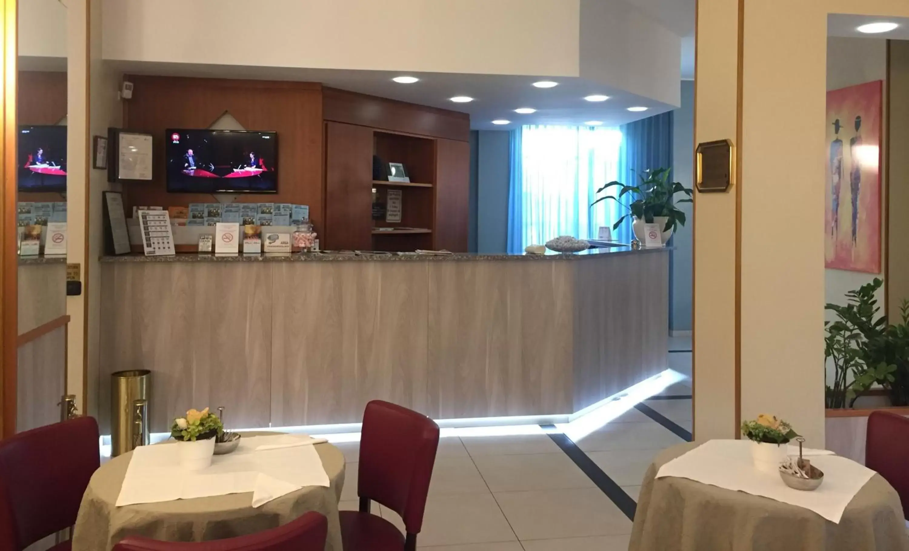 Lobby or reception, Restaurant/Places to Eat in Hotel Arcobaleno