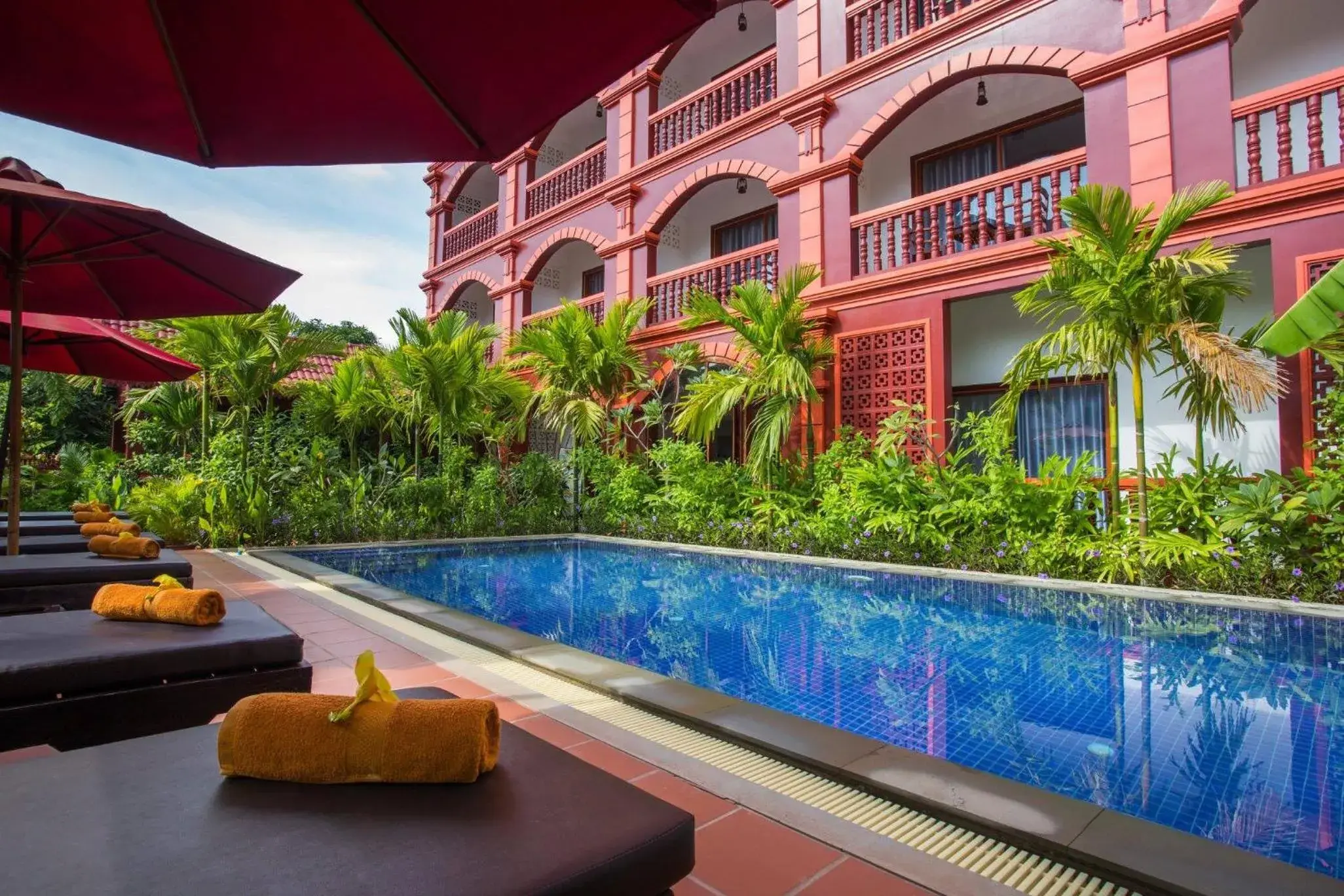 Swimming Pool in Bou Savy Villa