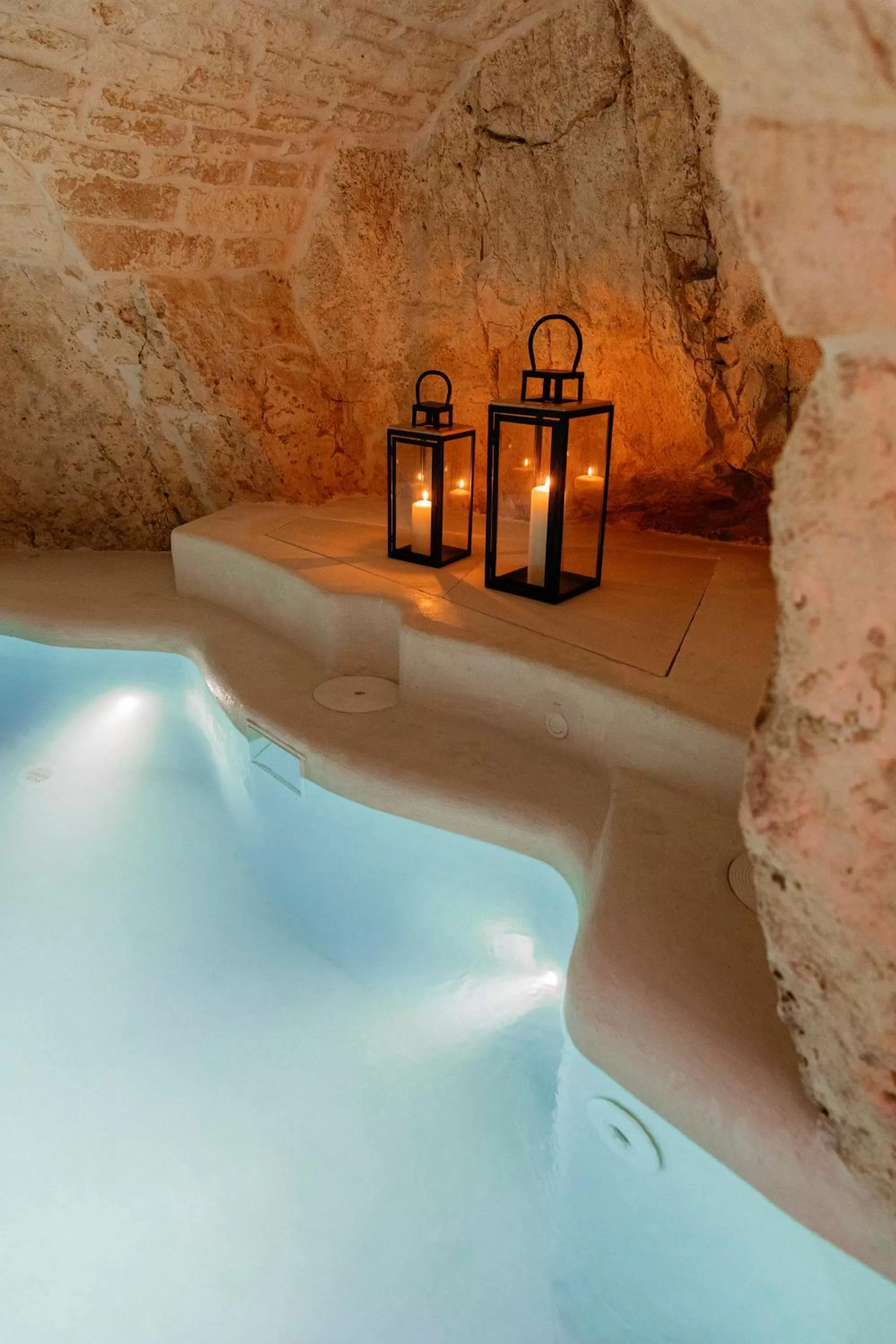 Swimming Pool in Alesia Luxury Cave
