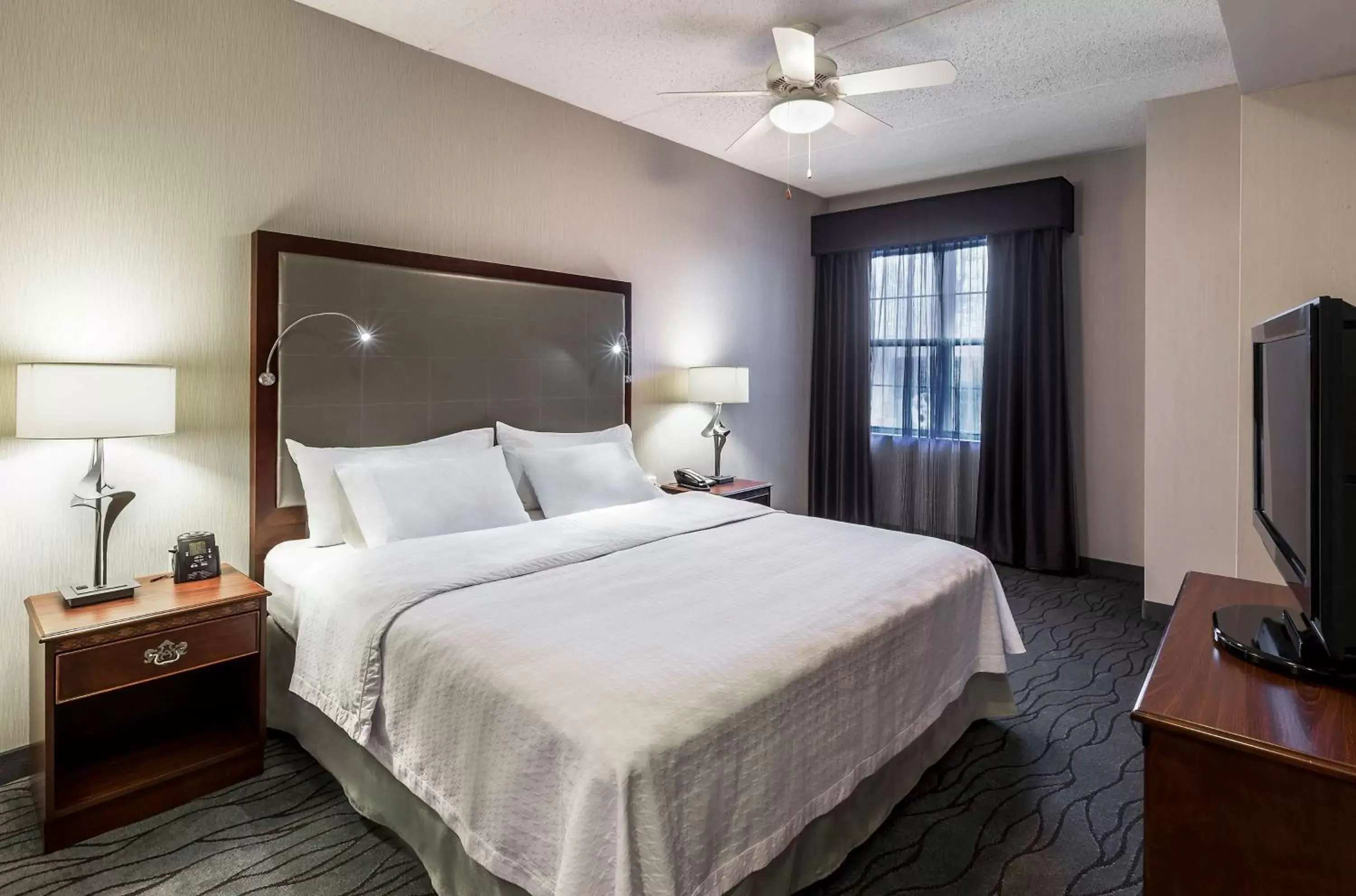 Bedroom, Bed in Homewood Suites by Hilton Buffalo/Airport