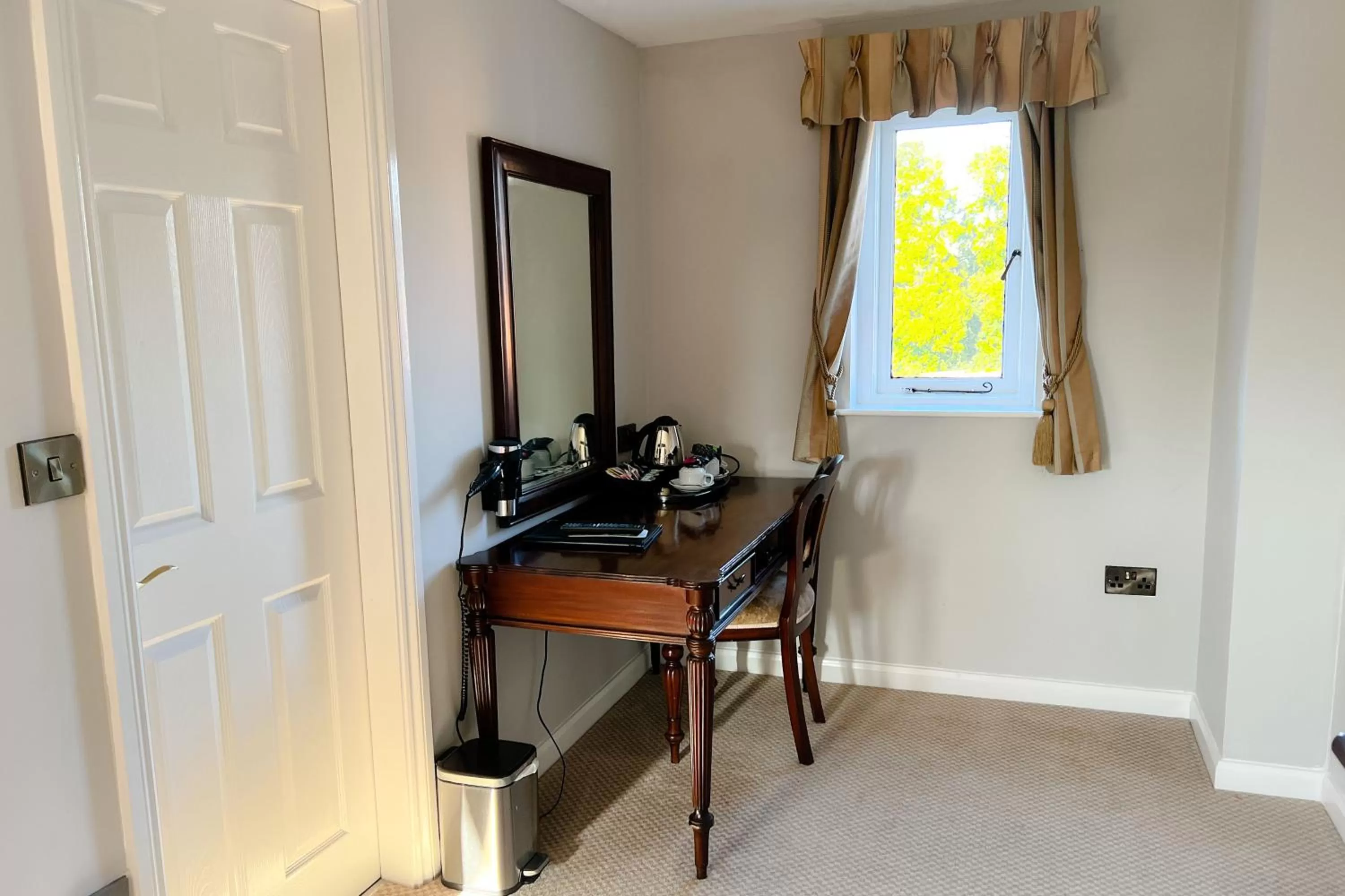 Coffee/tea facilities in Castle Bromwich Hall Hotel, BW Signature Collection by Best Western