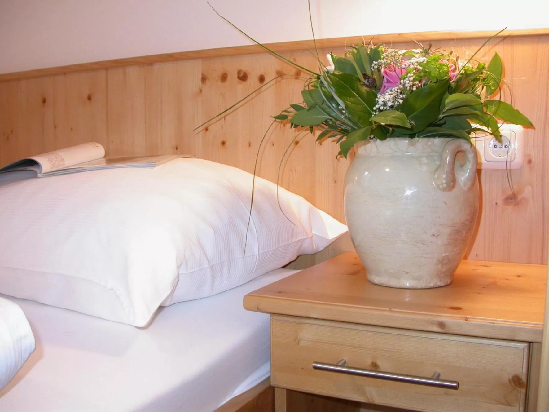 Bed in Hotel Gasthof König