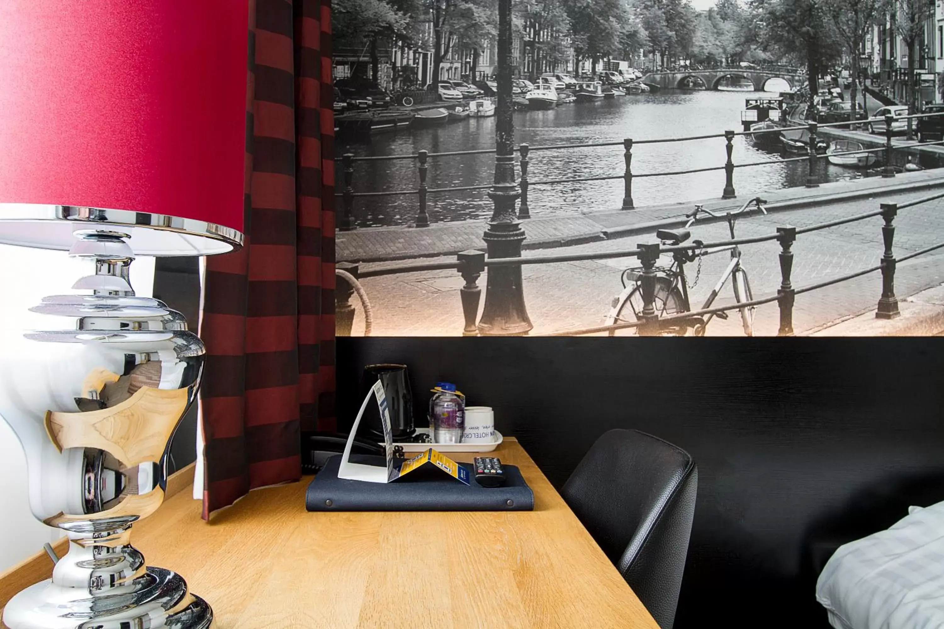 Coffee/tea facilities in Bastion Hotel Amsterdam Amstel